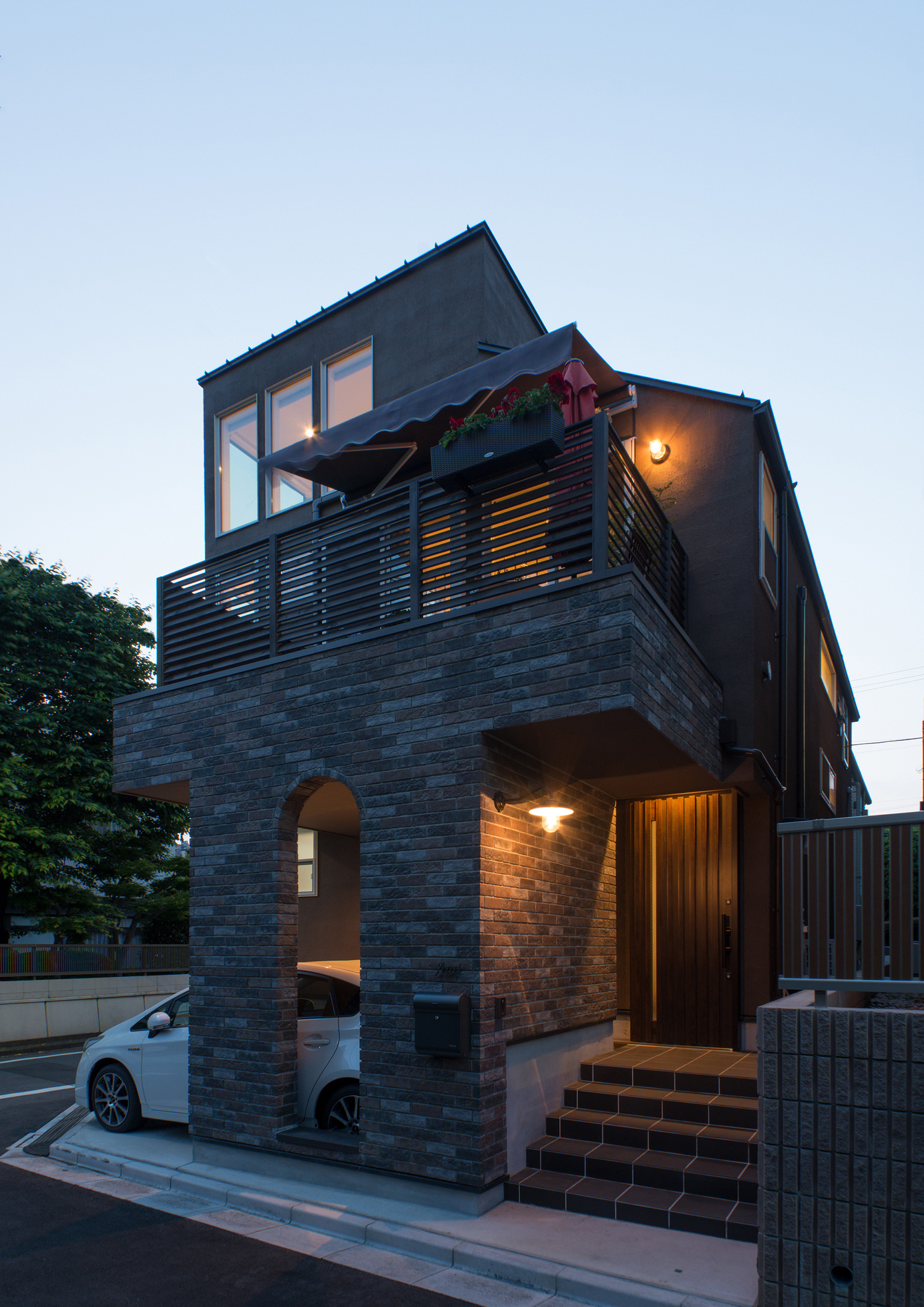 レンガを使った海外風の外観の住まい・デザイン住宅 注文住宅・デザイン住宅建築実例_『CASE475 エクリュ』_外観