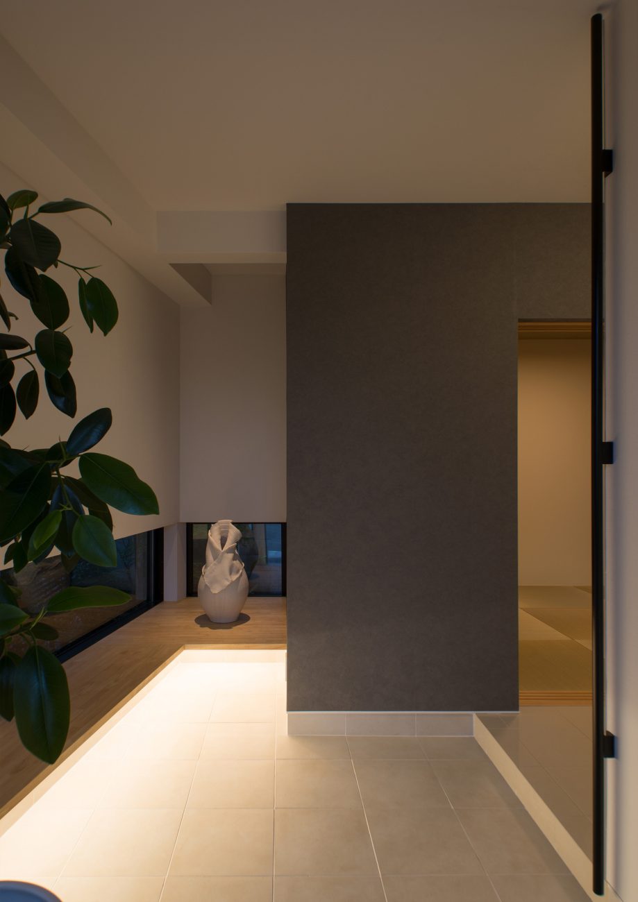 注文住宅・デザイン住宅建築実例_玄関 注文住宅・デザイン住宅建築実例_『CASE477 とじる・ひらく』_玄関