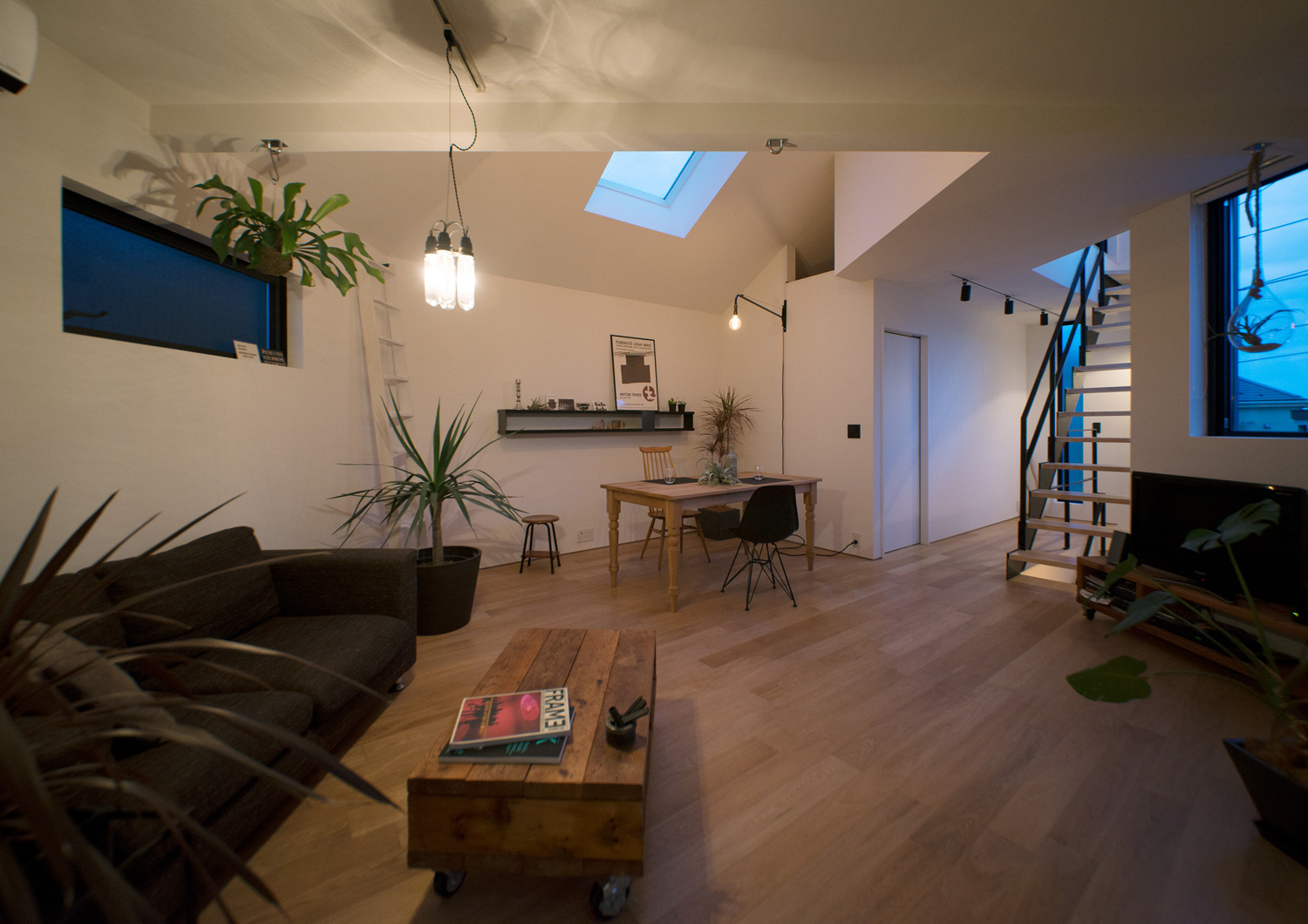 注文住宅・デザイン住宅建築実例_LDK 注文住宅・デザイン住宅建築実例_『CASE486 デザインへの挑戦』_LDK