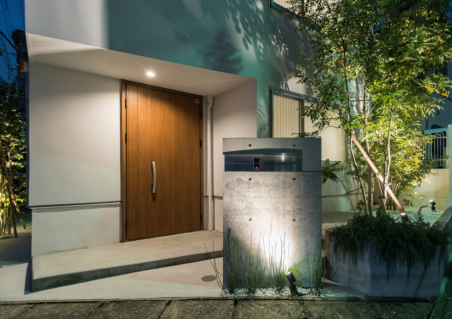 注文住宅・デザイン住宅建築実例_玄関 注文住宅・デザイン住宅建築実例_『CASE488 都市型コンパクト住宅』_玄関