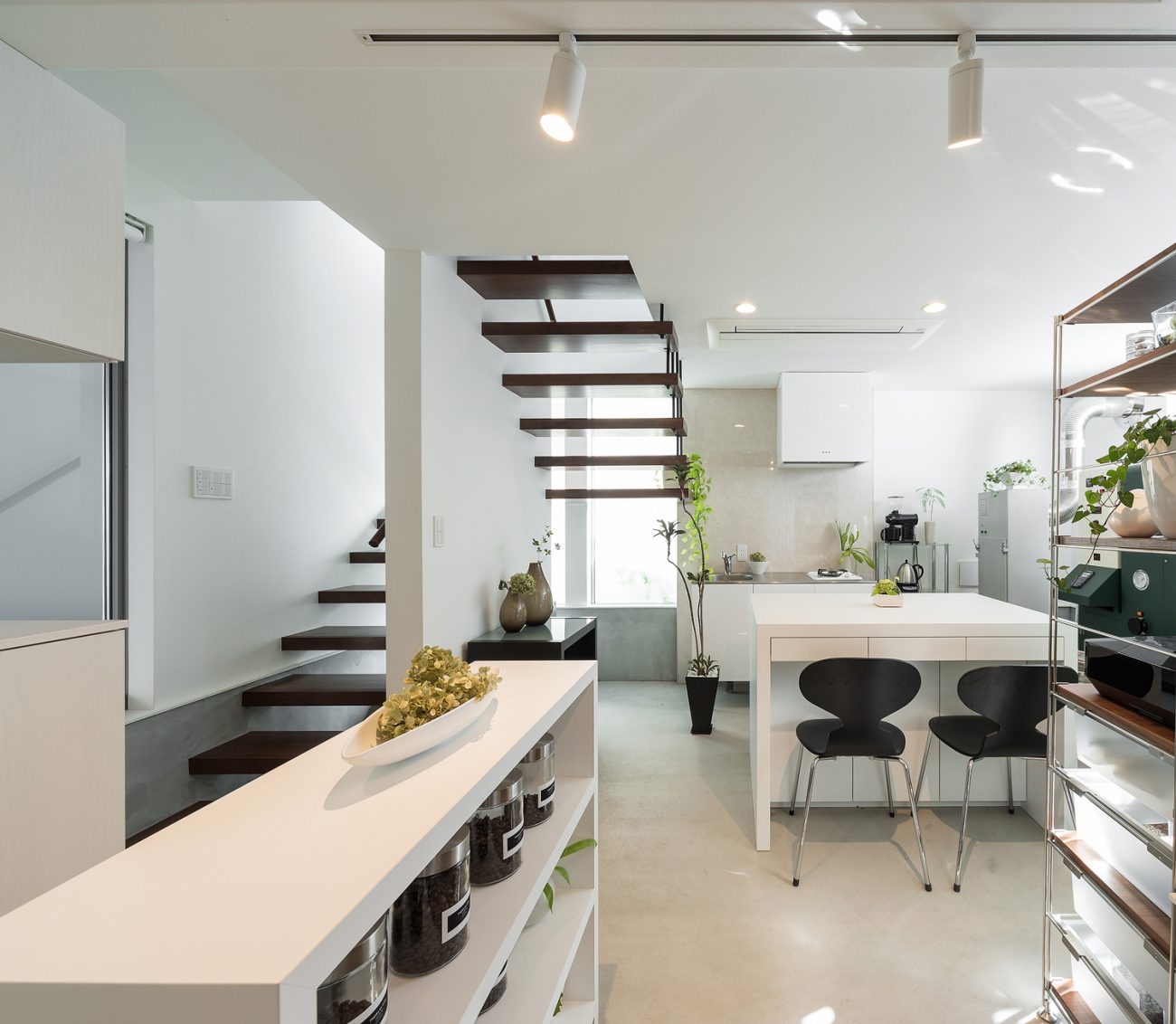 注文住宅・デザイン住宅建築実例_玄関 注文住宅・デザイン住宅建築実例_『CASE488 都市型コンパクト住宅』_玄関