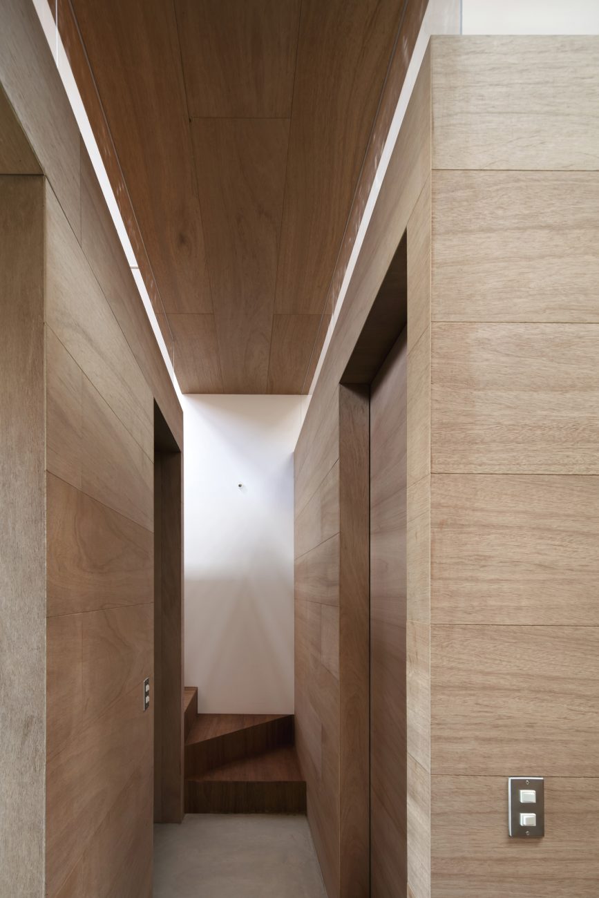 注文住宅・デザイン住宅建築実例_玄関 注文住宅・デザイン住宅建築実例_『CASE493 熊取の住宅』_玄関