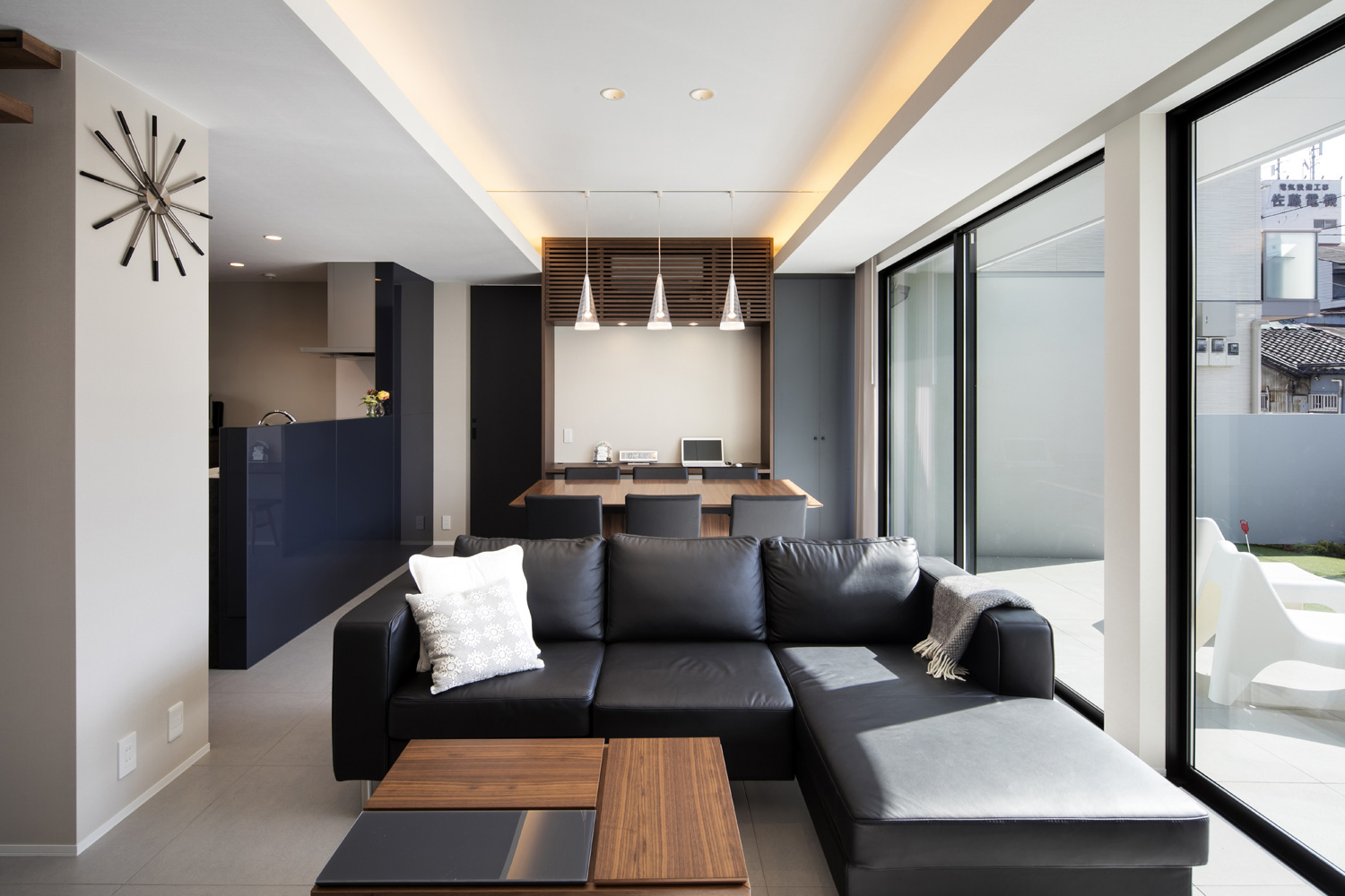 注文住宅・デザイン住宅建築実例_LDK 注文住宅・デザイン住宅建築実例_『CASE496 FRAME HOUSE』_LDK