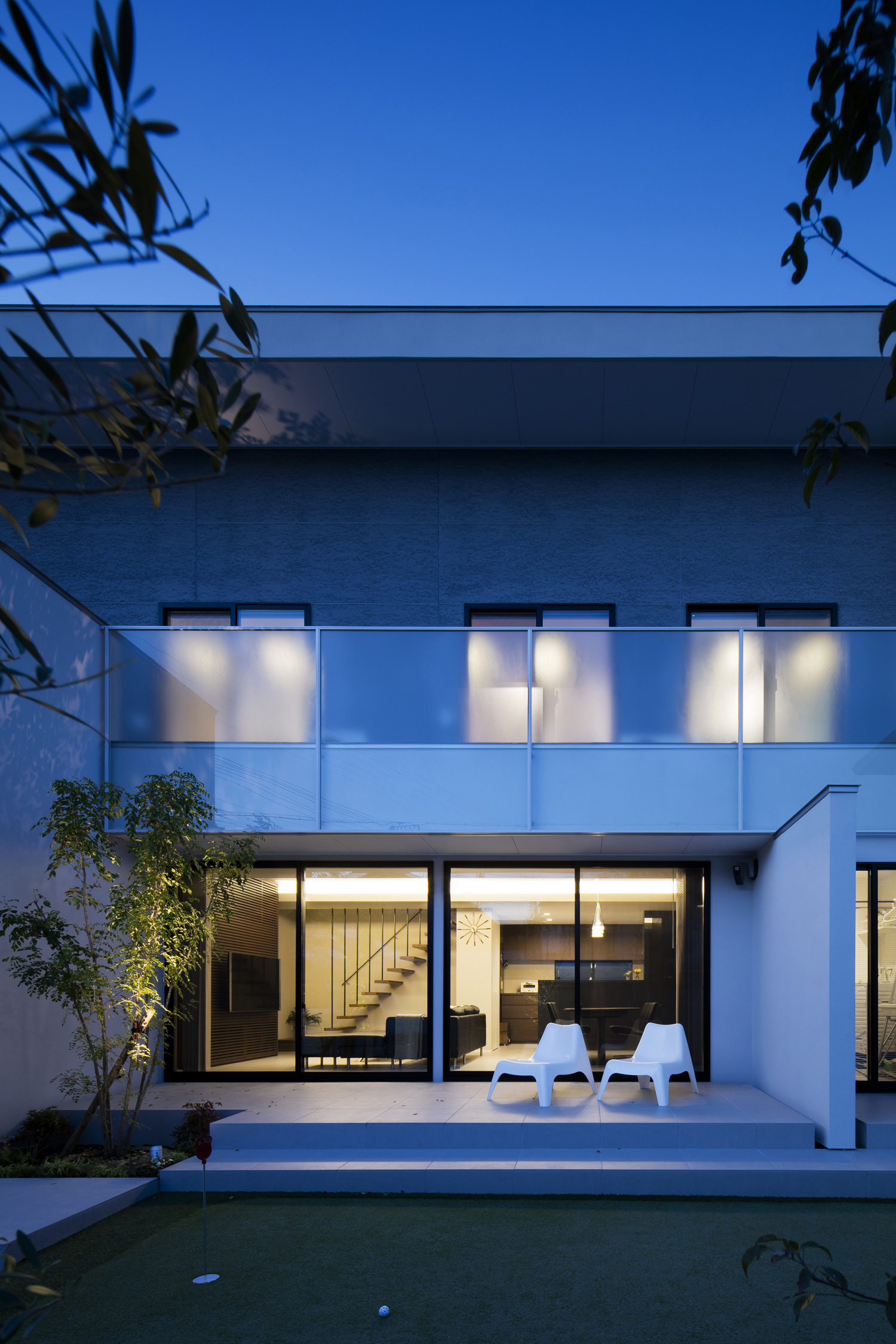 注文住宅・デザイン住宅建築実例_テラス・バルコニー 注文住宅・デザイン住宅建築実例_『CASE496 FRAME HOUSE』_テラス・バルコニー