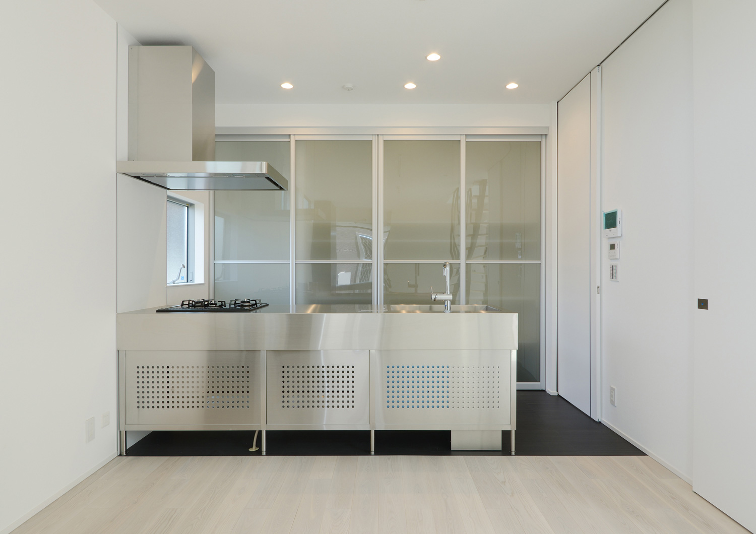 注文住宅・デザイン住宅建築実例_キッチン 注文住宅・デザイン住宅建築実例_『CASE502 WOOD BOX』_キッチン