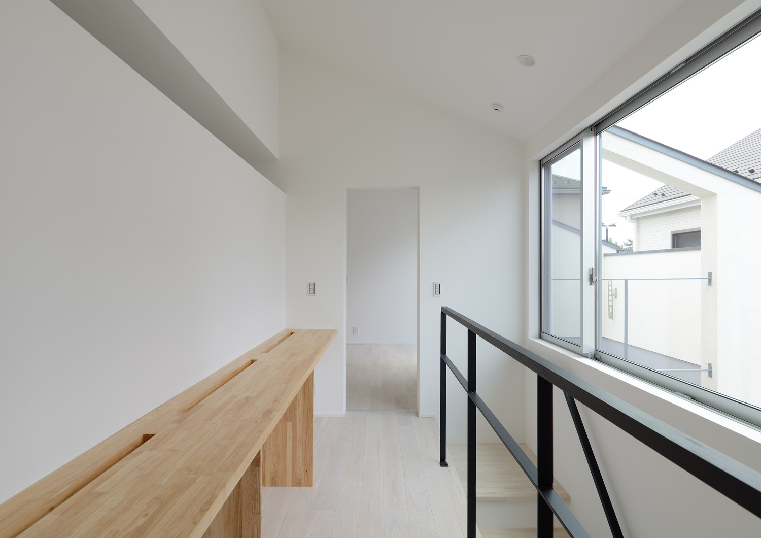 注文住宅・デザイン住宅建築実例_ 注文住宅・デザイン住宅建築実例_『CASE502 WOOD BOX』_廊下