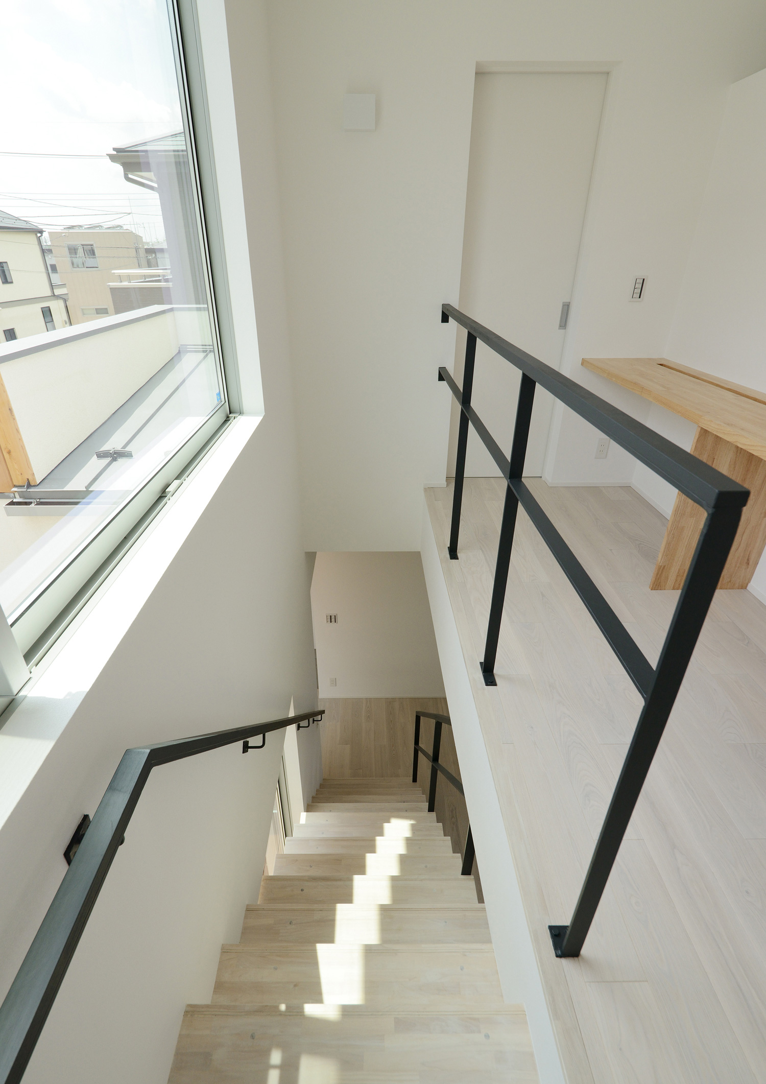 注文住宅・デザイン住宅建築実例_階段 注文住宅・デザイン住宅建築実例_『CASE502 WOOD BOX』_階段