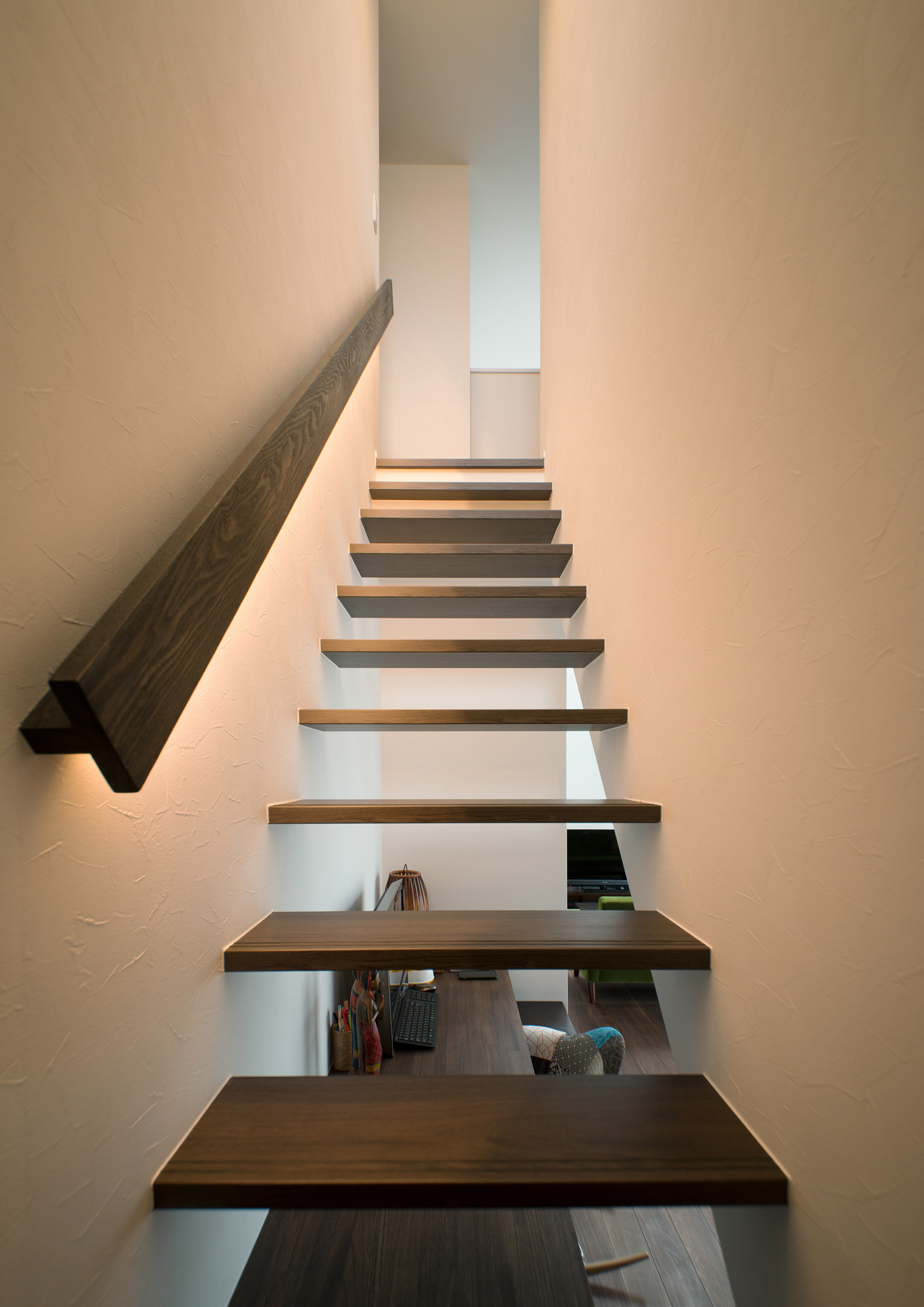 注文住宅・デザイン住宅建築実例_階段 注文住宅・デザイン住宅建築実例_『CASE510 青藍の匣』_階段