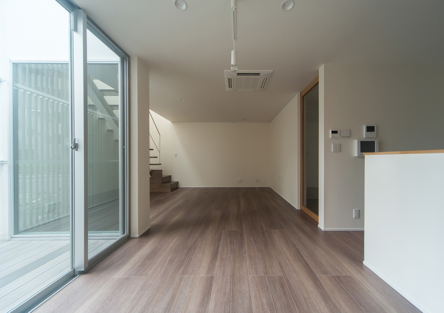 注文住宅・デザイン住宅建築実例_LDK 注文住宅・デザイン住宅建築実例_『CASE516 内包する家』_LDK