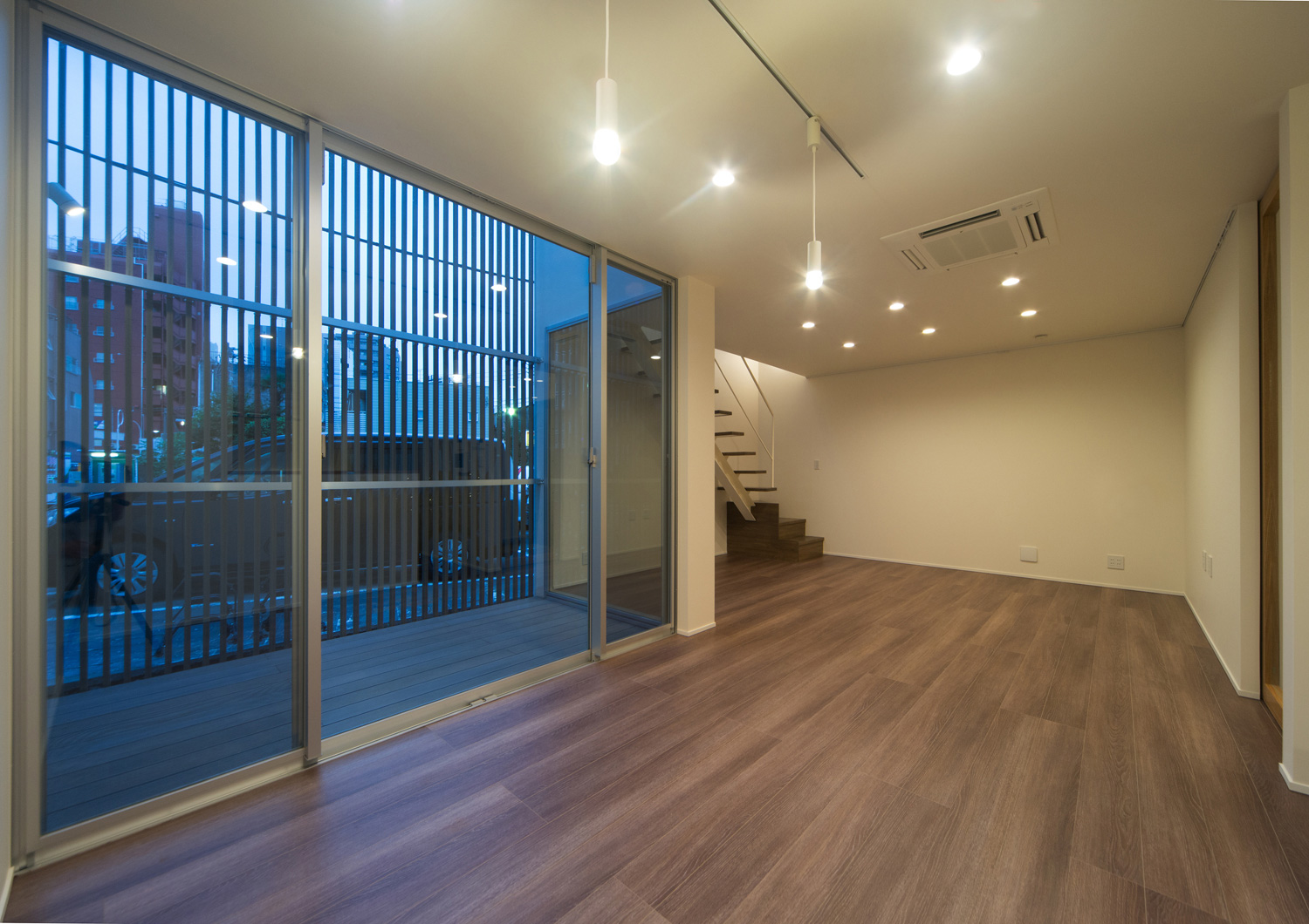 注文住宅・デザイン住宅建築実例_LDK 注文住宅・デザイン住宅建築実例_『CASE516 内包する家』_LDK