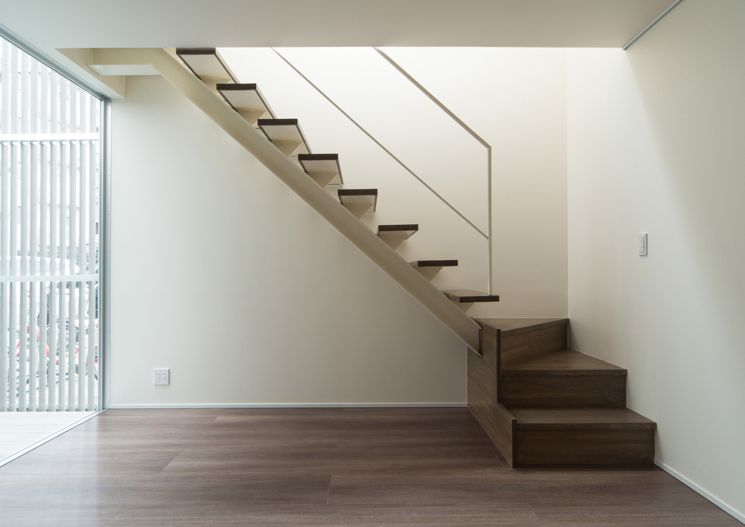 注文住宅・デザイン住宅建築実例_階段 注文住宅・デザイン住宅建築実例_『CASE516 内包する家』_階段