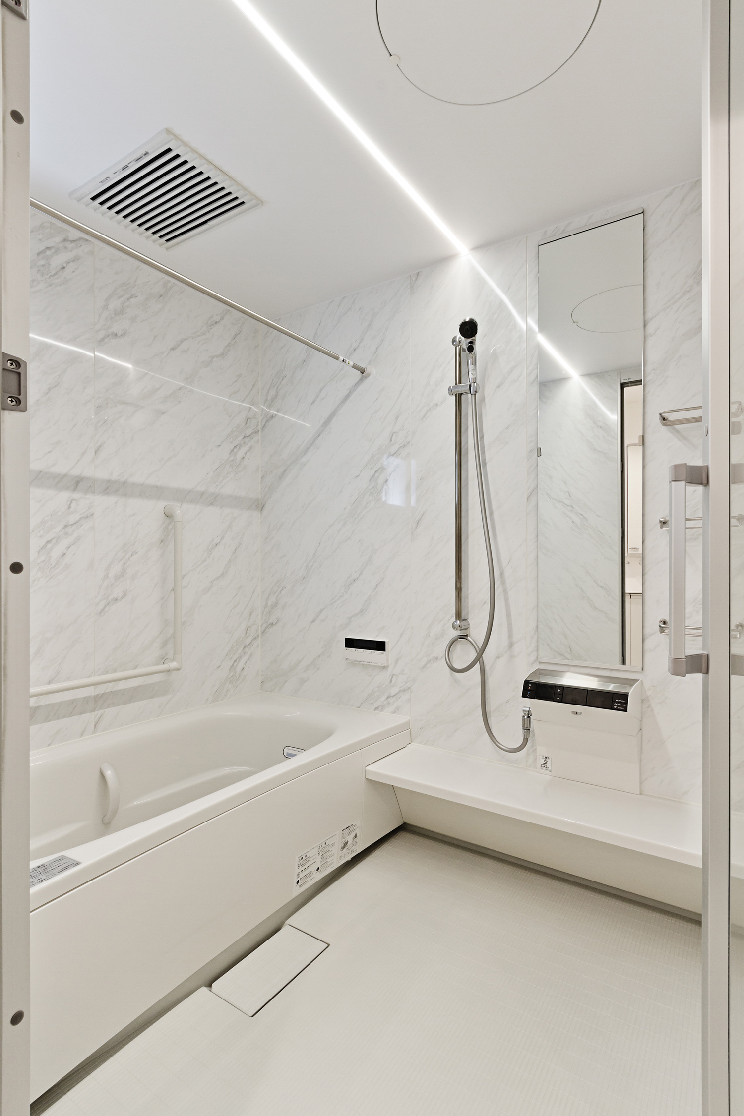 注文住宅・デザイン住宅建築実例_浴室・洗面所 注文住宅・デザイン住宅建築実例_『CASE517 静なる家』_浴室・洗面所