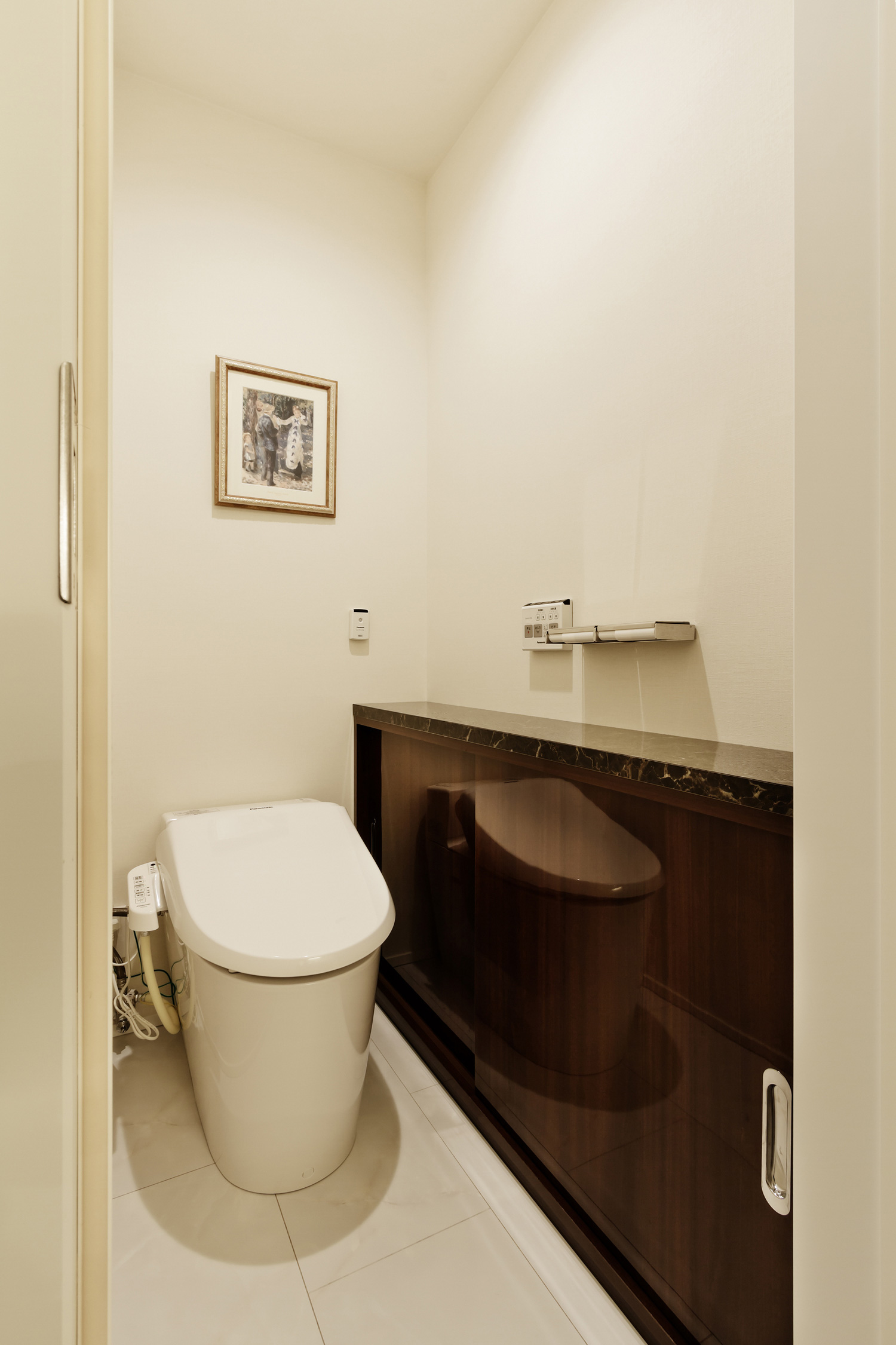 注文住宅・デザイン住宅建築実例_トイレ 注文住宅・デザイン住宅建築実例_『CASE517 静なる家』_トイレ