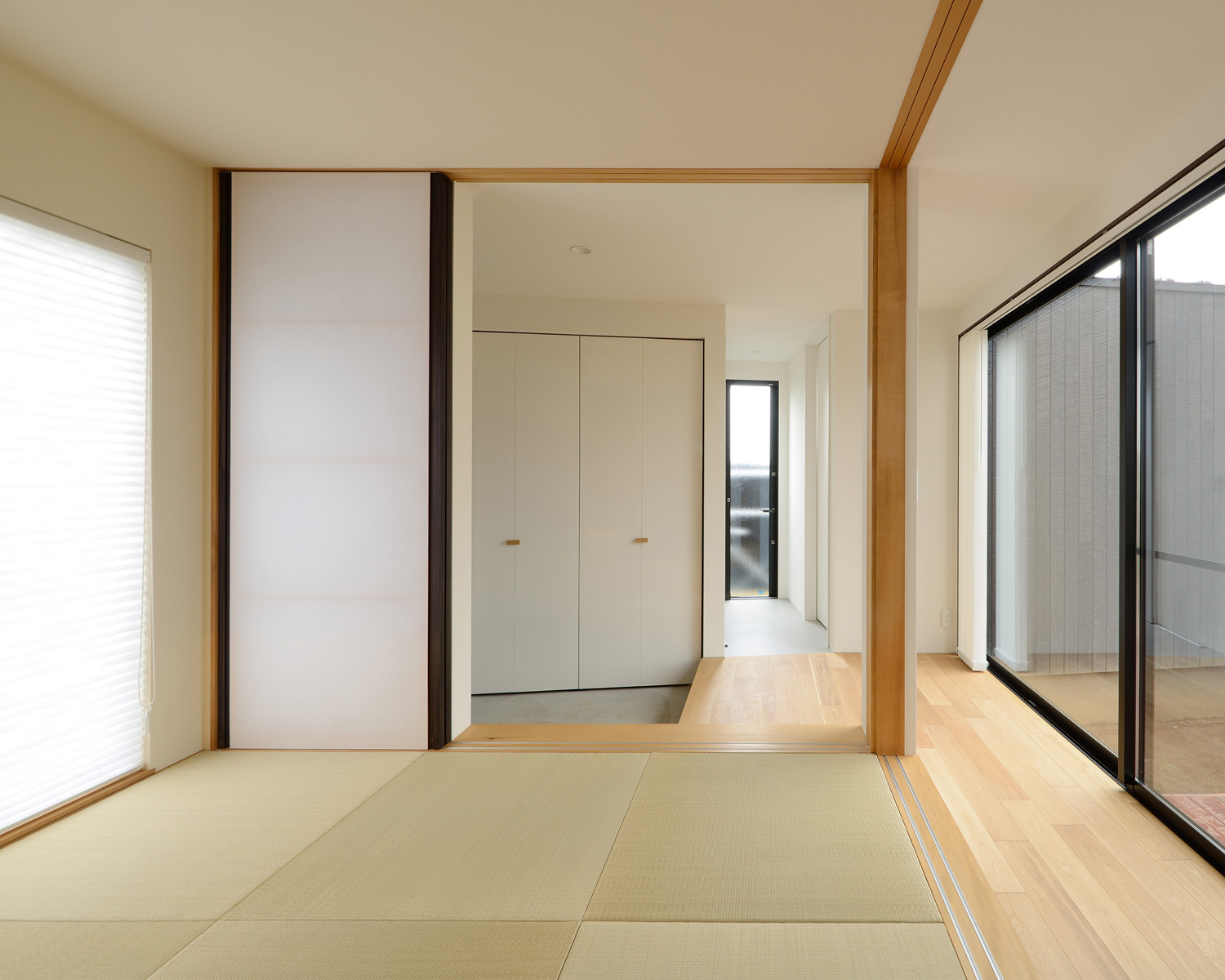 障子を開けることで開放的な空間となる和室・デザイン住宅 注文住宅・デザイン住宅建築実例_『CASE520 素地の家』_和室