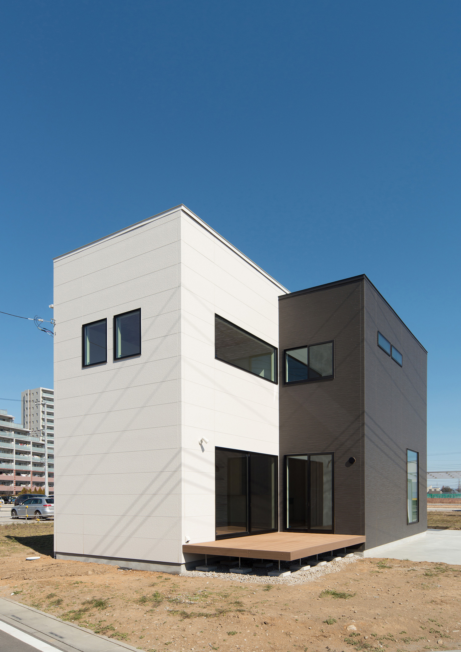 モノトーンの外壁のスタイリッシュな住まい・デザイン住宅 注文住宅・デザイン住宅建築実例_『CASE526 Two-tone』_外観