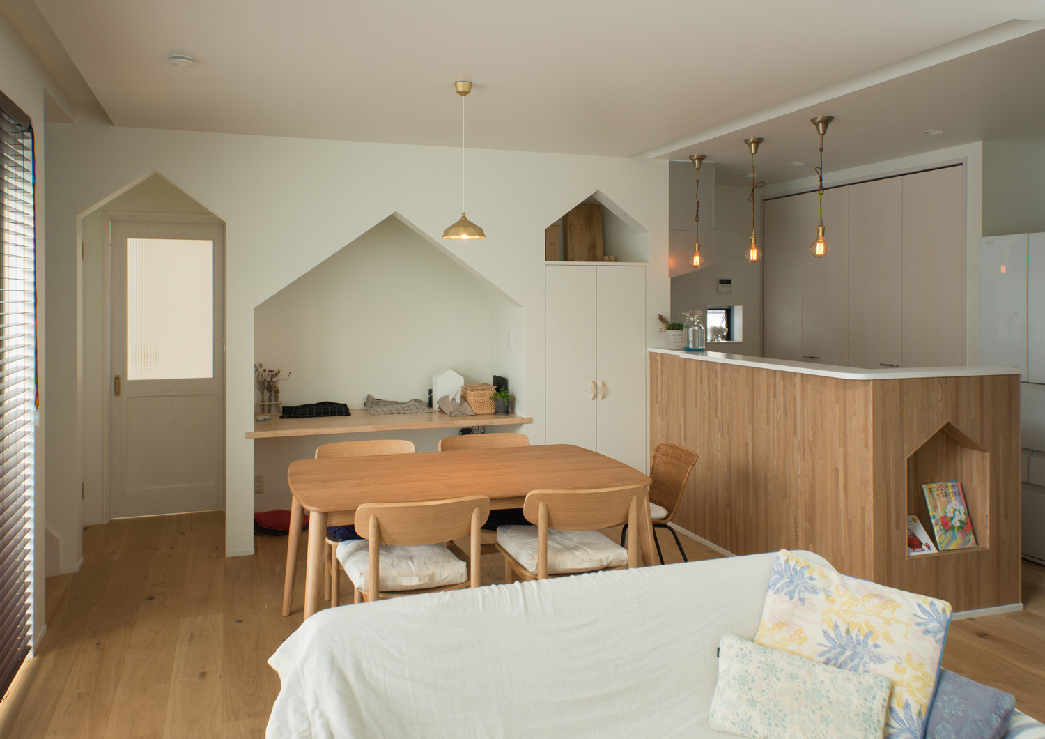 注文住宅・デザイン住宅建築実例_LDK 注文住宅・デザイン住宅建築実例_『CASE527 9houses』_LDK