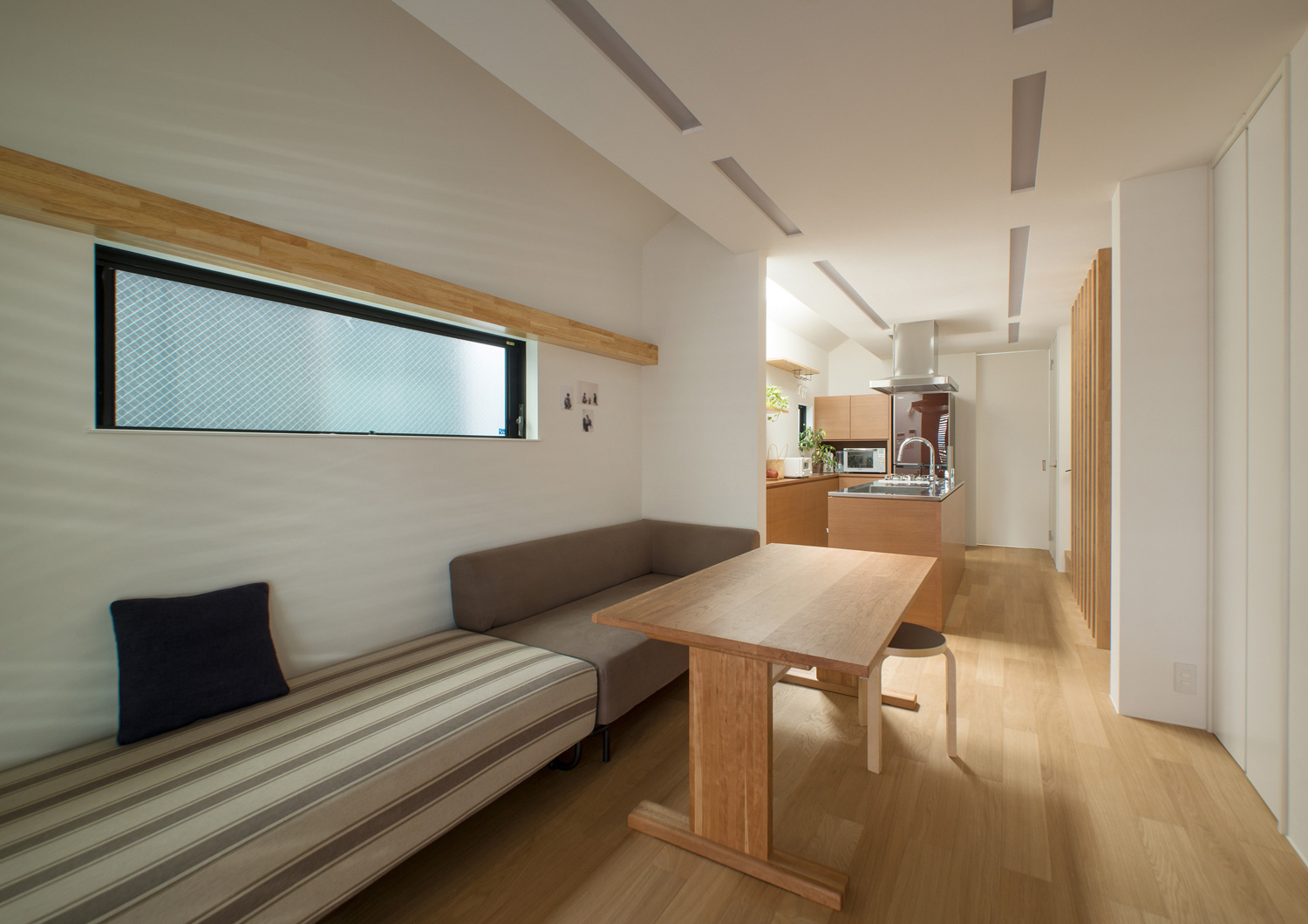 注文住宅・デザイン住宅建築実例_LDK 注文住宅・デザイン住宅建築実例_『CASE529 黒壁の隠れ家』_LDK