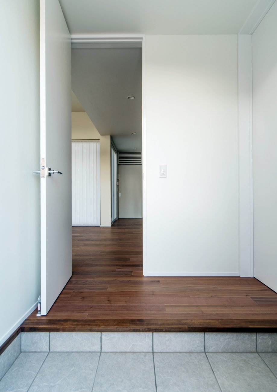 注文住宅・デザイン住宅建築実例_玄関 注文住宅・デザイン住宅建築実例_『CASE537 White Cube』_玄関