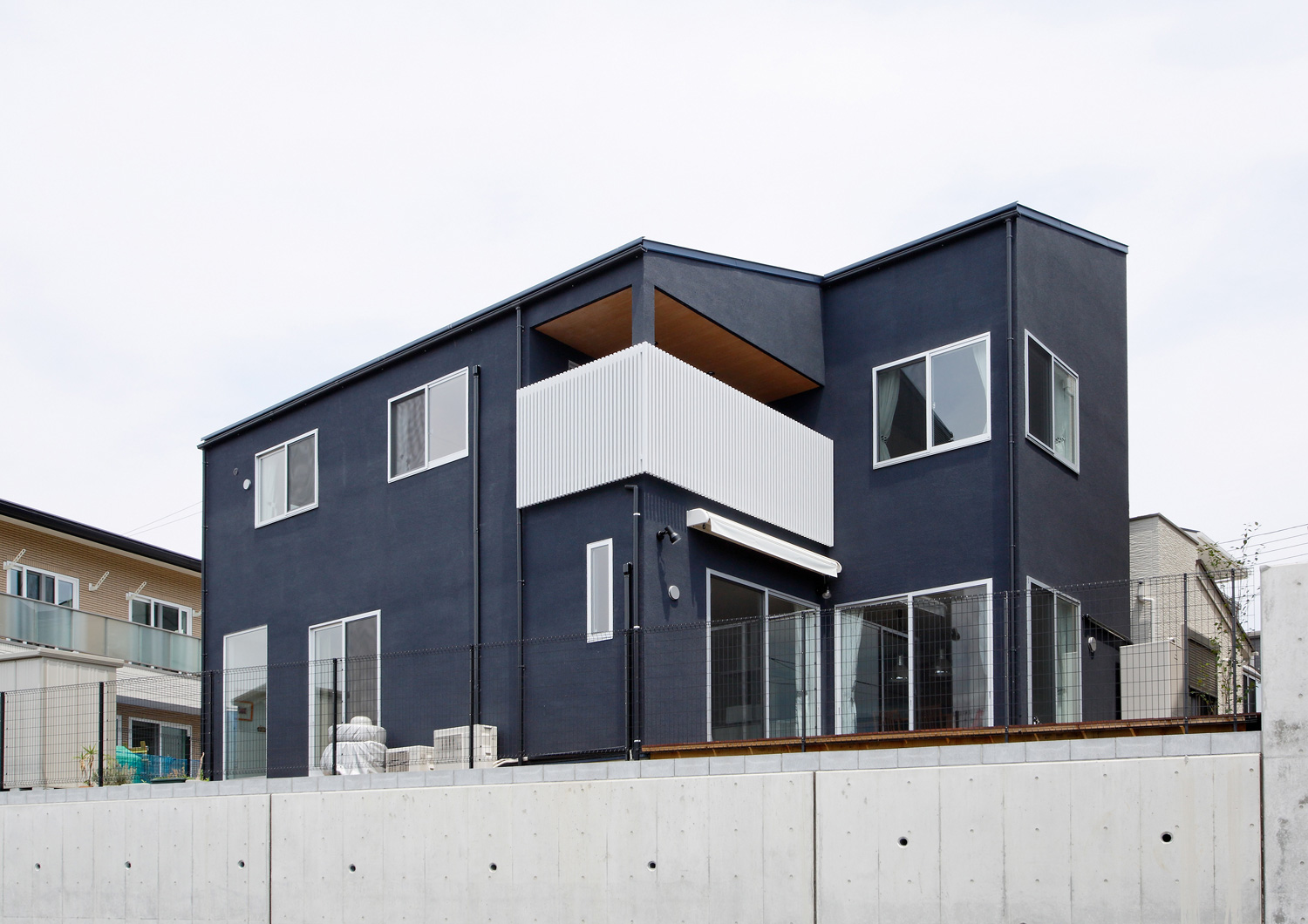 注文住宅・デザイン住宅建築実例_外観 注文住宅・デザイン住宅建築実例_『CASE539 高台の家』_外観