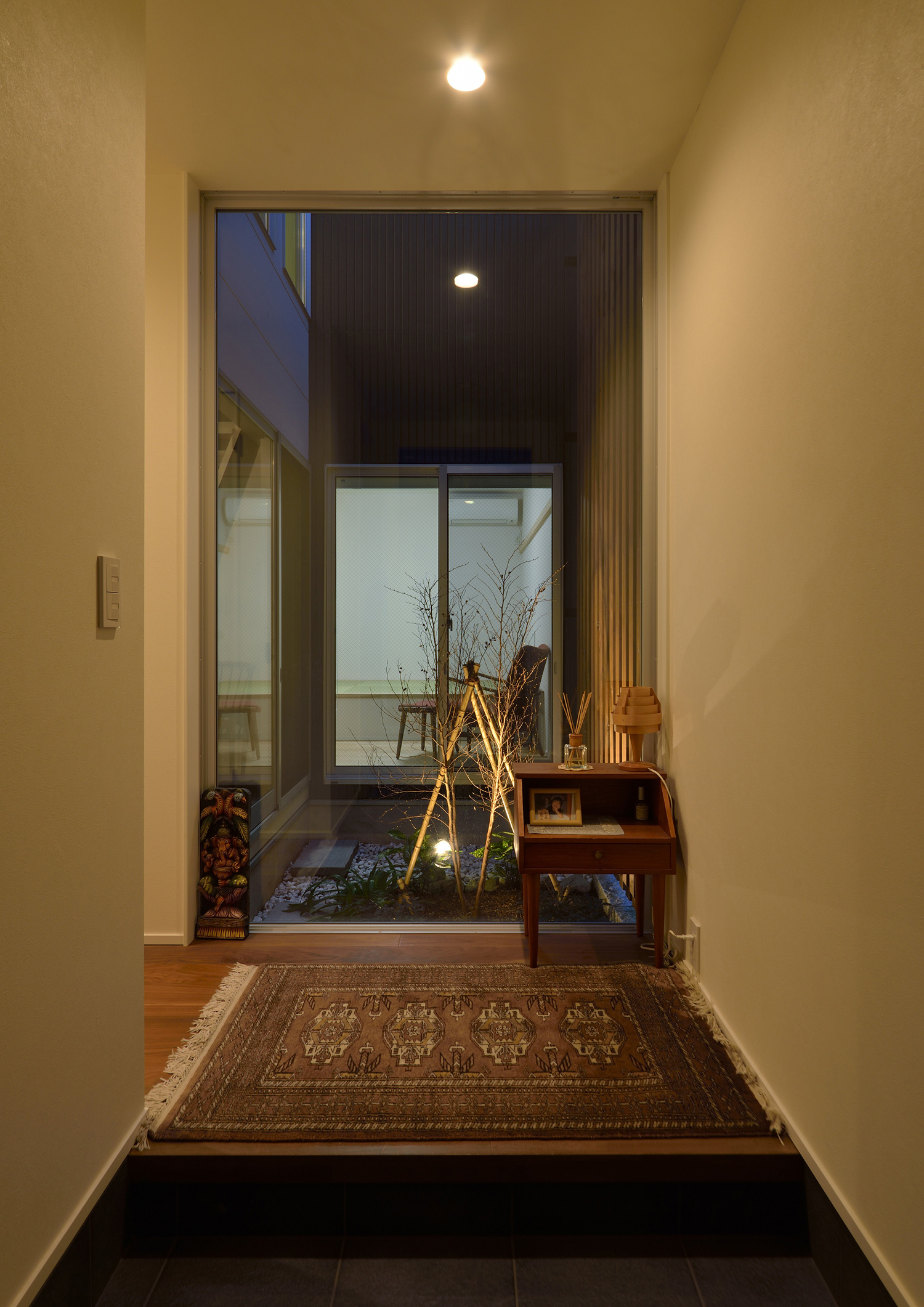 注文住宅・デザイン住宅建築実例_玄関 注文住宅・デザイン住宅建築実例_『CASE544 WINK-HOUSE』_玄関