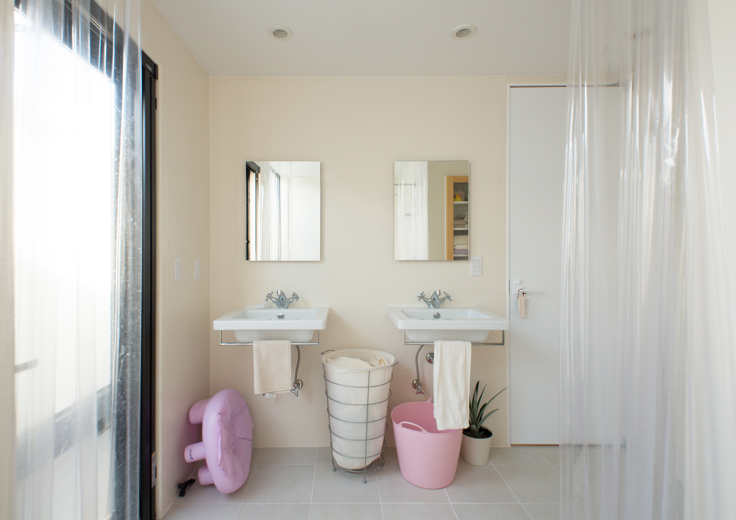 注文住宅・デザイン住宅建築実例_浴室・洗面所 注文住宅・デザイン住宅建築実例_『CASE545 浮かぶイエガタ』_浴室・洗面所