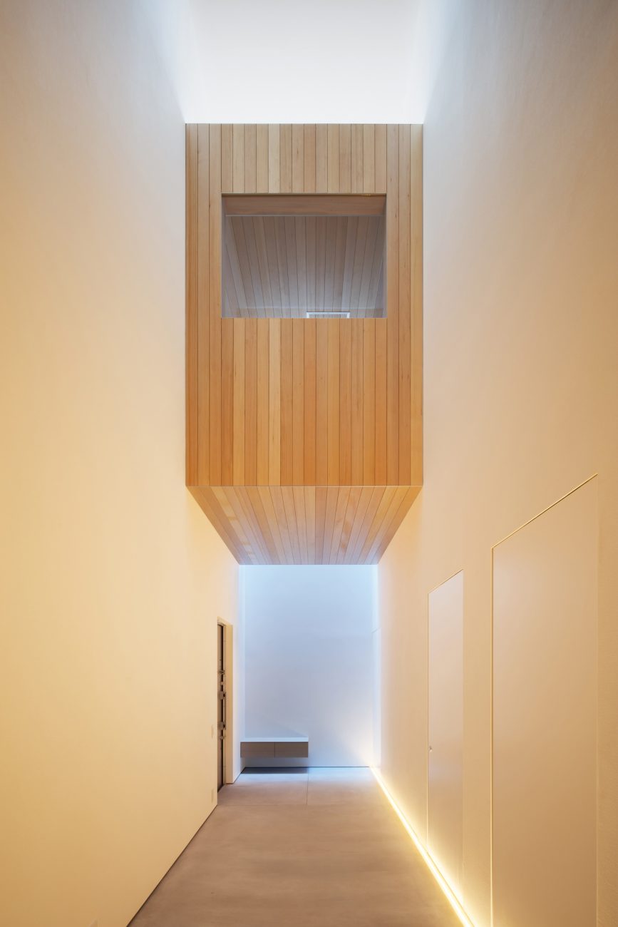 注文住宅・デザイン住宅建築実例_玄関 注文住宅・デザイン住宅建築実例_『CASE548 HOUSE．LIGHT』_玄関