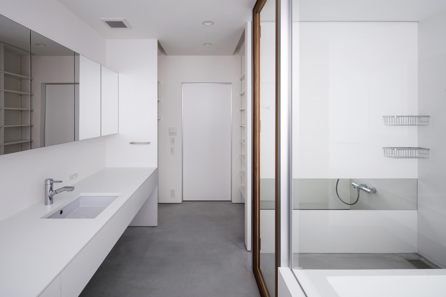 注文住宅・デザイン住宅建築実例_浴室・洗面所 注文住宅・デザイン住宅建築実例_『CASE548 HOUSE．LIGHT』_浴室・洗面所