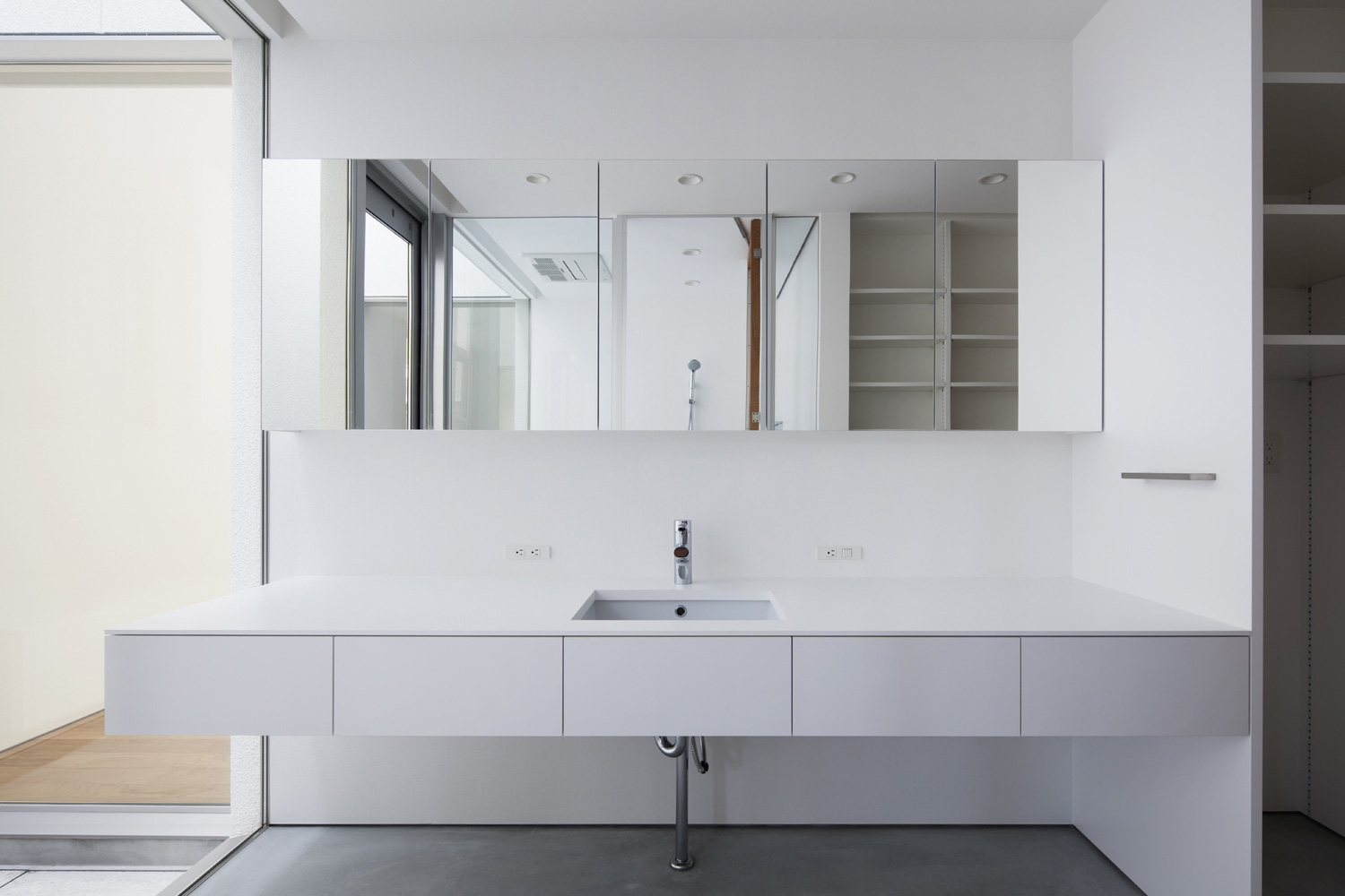 注文住宅・デザイン住宅建築実例_浴室・洗面所 注文住宅・デザイン住宅建築実例_『CASE548 HOUSE．LIGHT』_浴室・洗面所