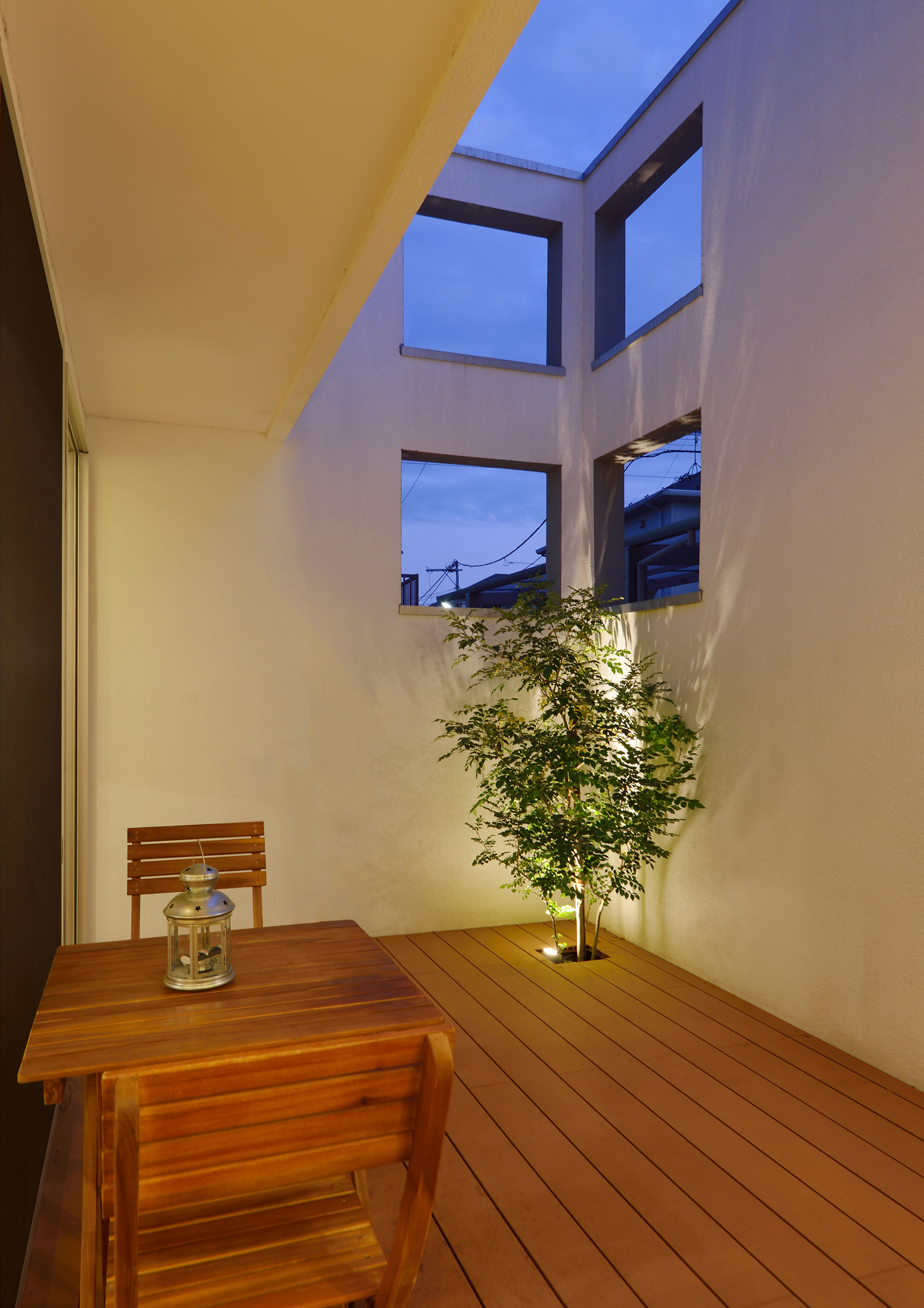 注文住宅・デザイン住宅建築実例_テラス・バルコニー 注文住宅・デザイン住宅建築実例_『CASE551 Individual Terrace』_テラス・バルコニー