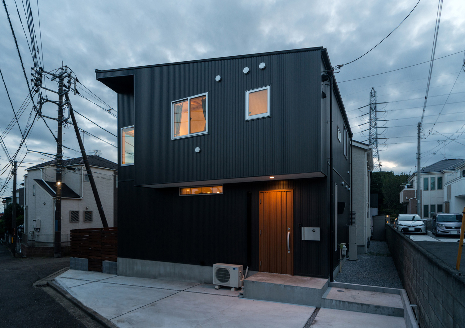 注文住宅・デザイン住宅建築実例_外観 注文住宅・デザイン住宅建築実例_『CASE553 LEAF – HOUSE』_外観