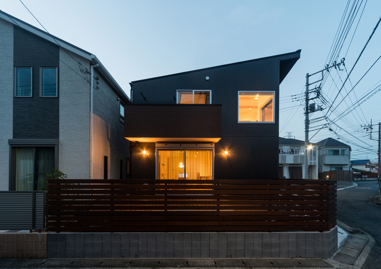 注文住宅・デザイン住宅建築実例_外観 注文住宅・デザイン住宅建築実例_『CASE553 LEAF – HOUSE』_外観