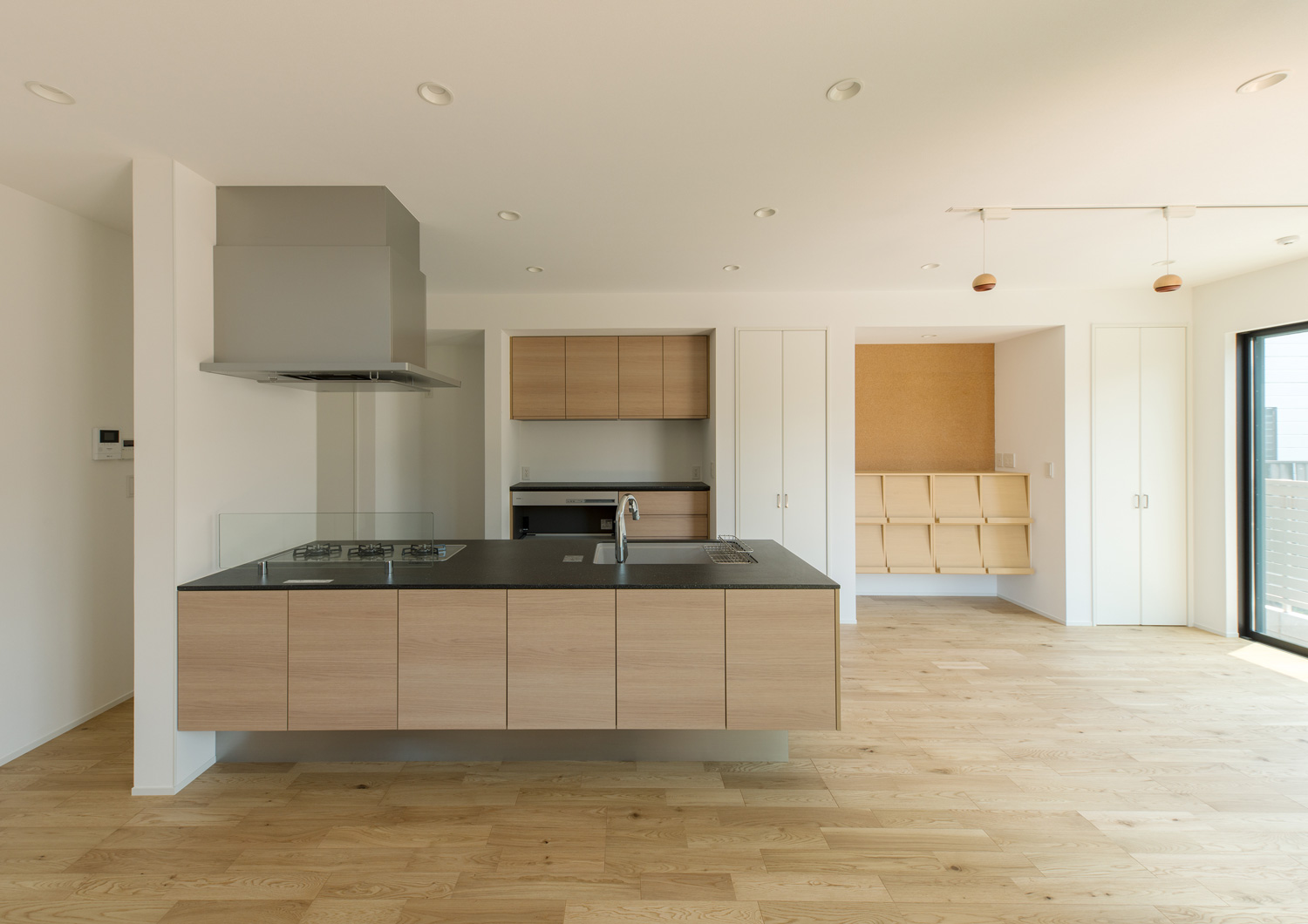 注文住宅・デザイン住宅建築実例_LDK 注文住宅・デザイン住宅建築実例_『CASE554 ブルーボックスハウス』_LDK