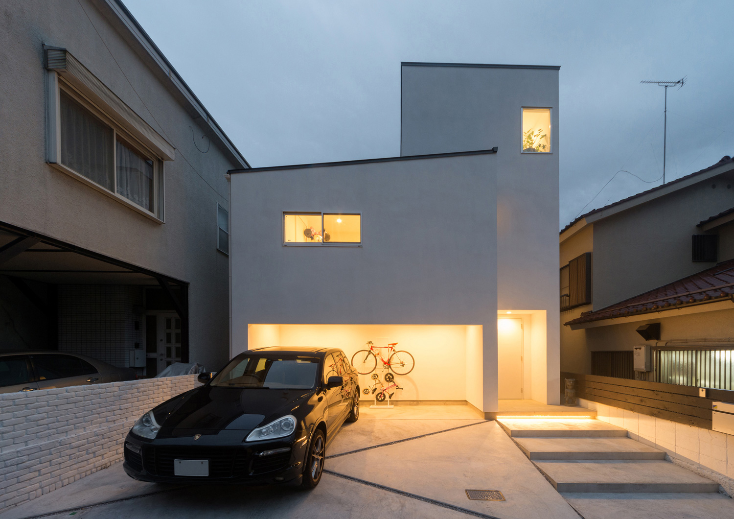 注文住宅・デザイン住宅建築実例_外観 注文住宅・デザイン住宅建築実例_『CASE555 白のハウス』_外観