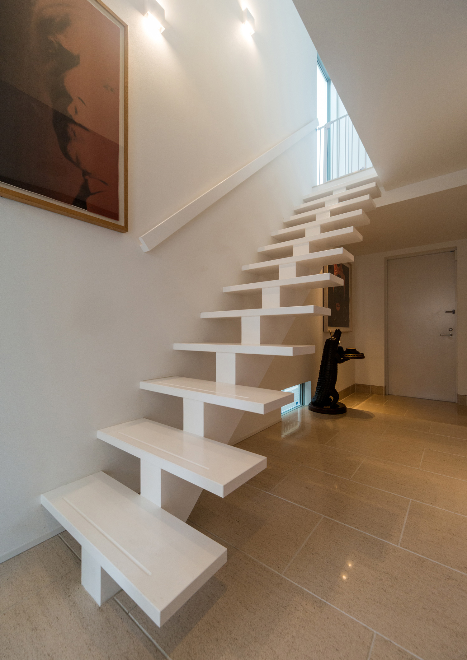 注文住宅・デザイン住宅建築実例_階段 注文住宅・デザイン住宅建築実例_『CASE555 白のハウス』_階段