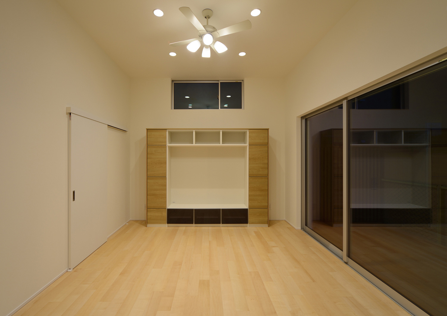 注文住宅・デザイン住宅建築実例_LDK 注文住宅・デザイン住宅建築実例_『CASE556 Two sides house』_LDK