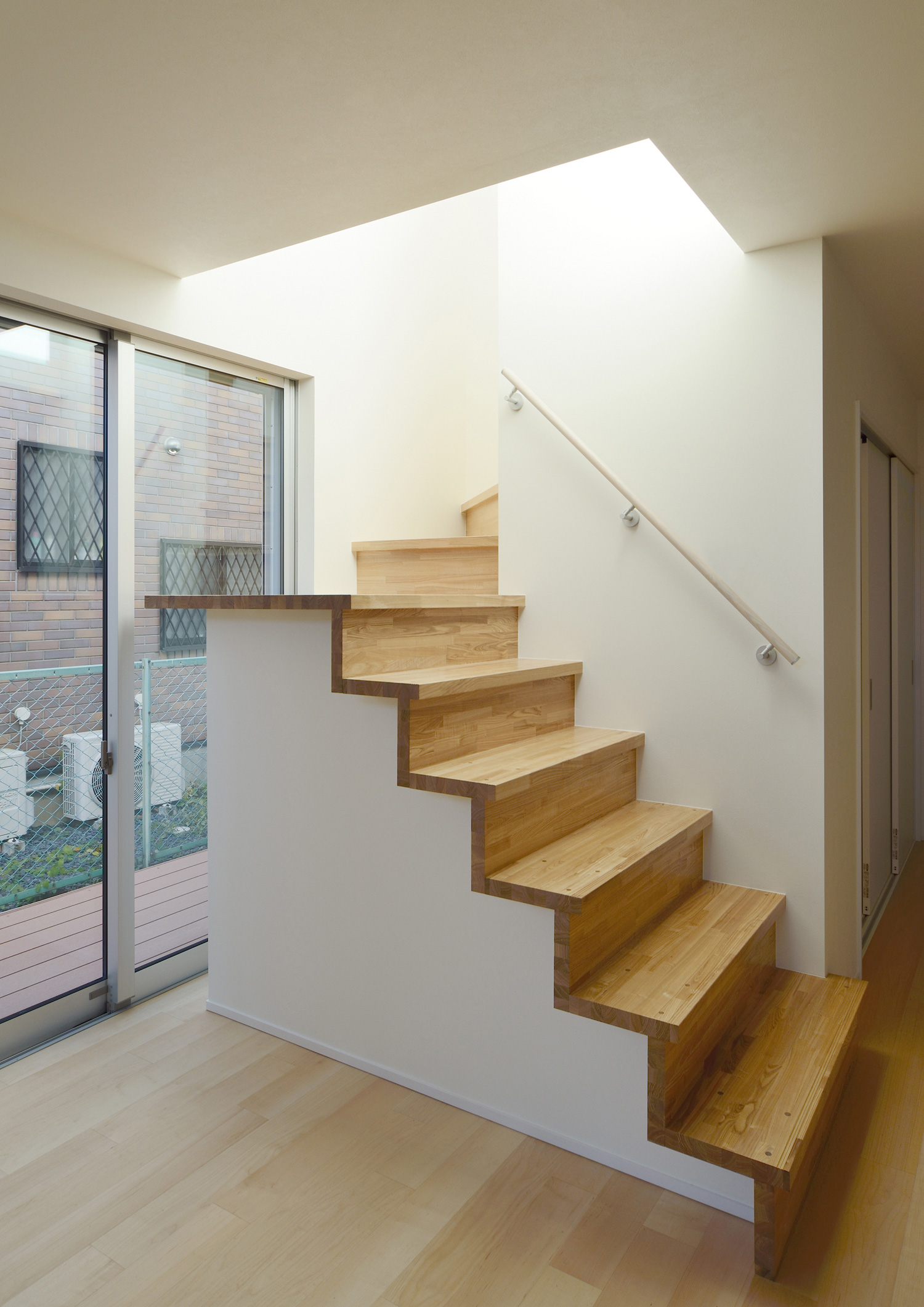 注文住宅・デザイン住宅建築実例_階段 注文住宅・デザイン住宅建築実例_『CASE556 Two sides house』_階段