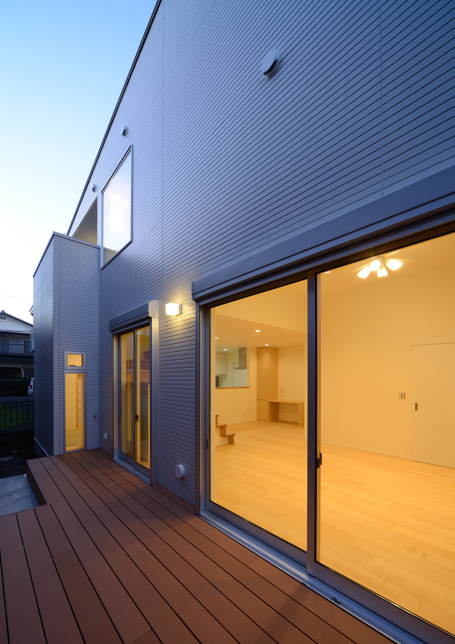 注文住宅・デザイン住宅建築実例_テラス・バルコニー 注文住宅・デザイン住宅建築実例_『CASE556 Two sides house』_テラス・バルコニー