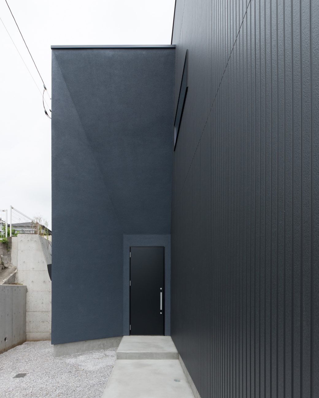 注文住宅・デザイン住宅建築実例_外観 注文住宅・デザイン住宅建築実例_『CASE558 路地と桟（かけはし）の家』_外観
