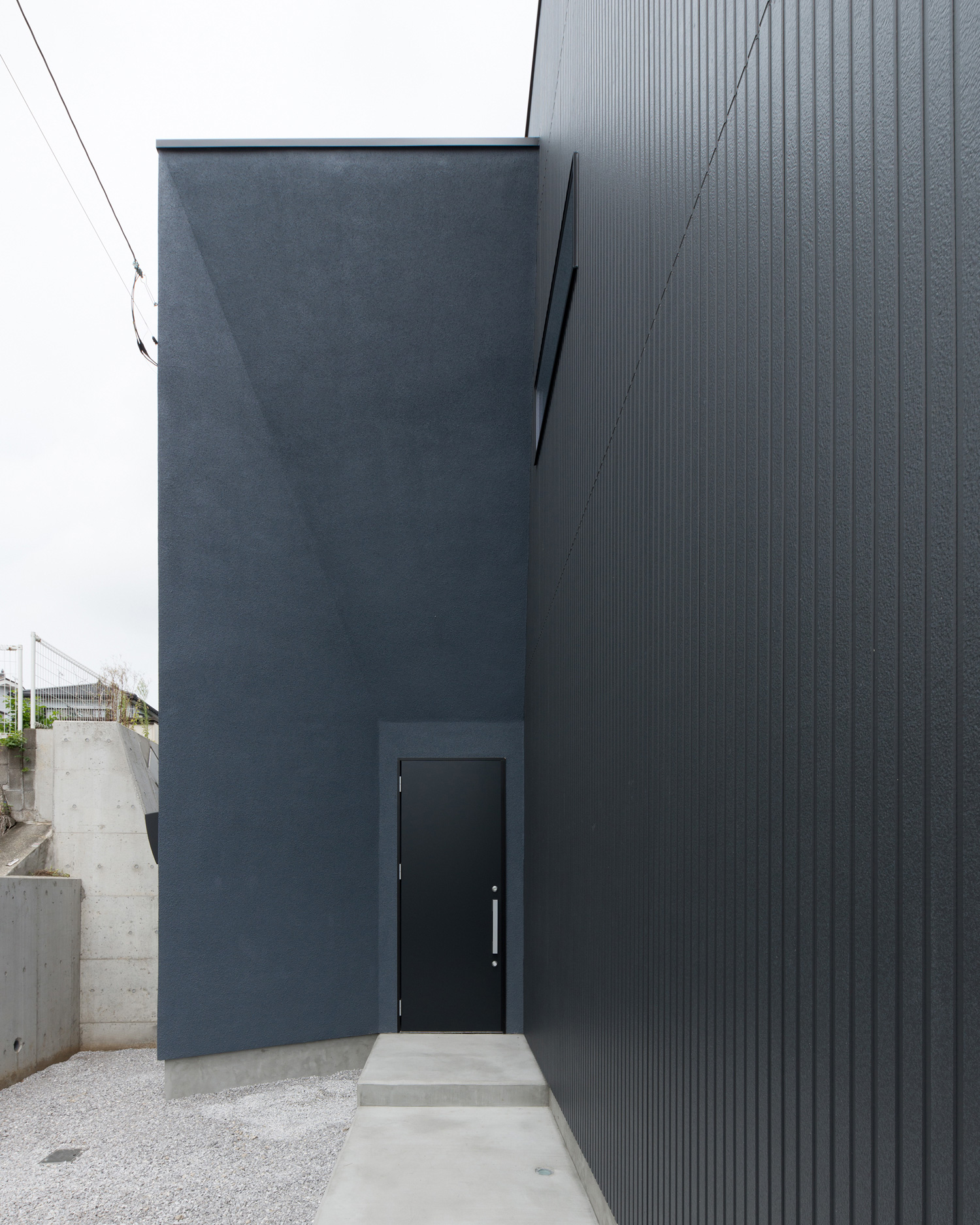 注文住宅・デザイン住宅建築実例_外観 注文住宅・デザイン住宅建築実例_『CASE558 路地と桟（かけはし）の家』_外観