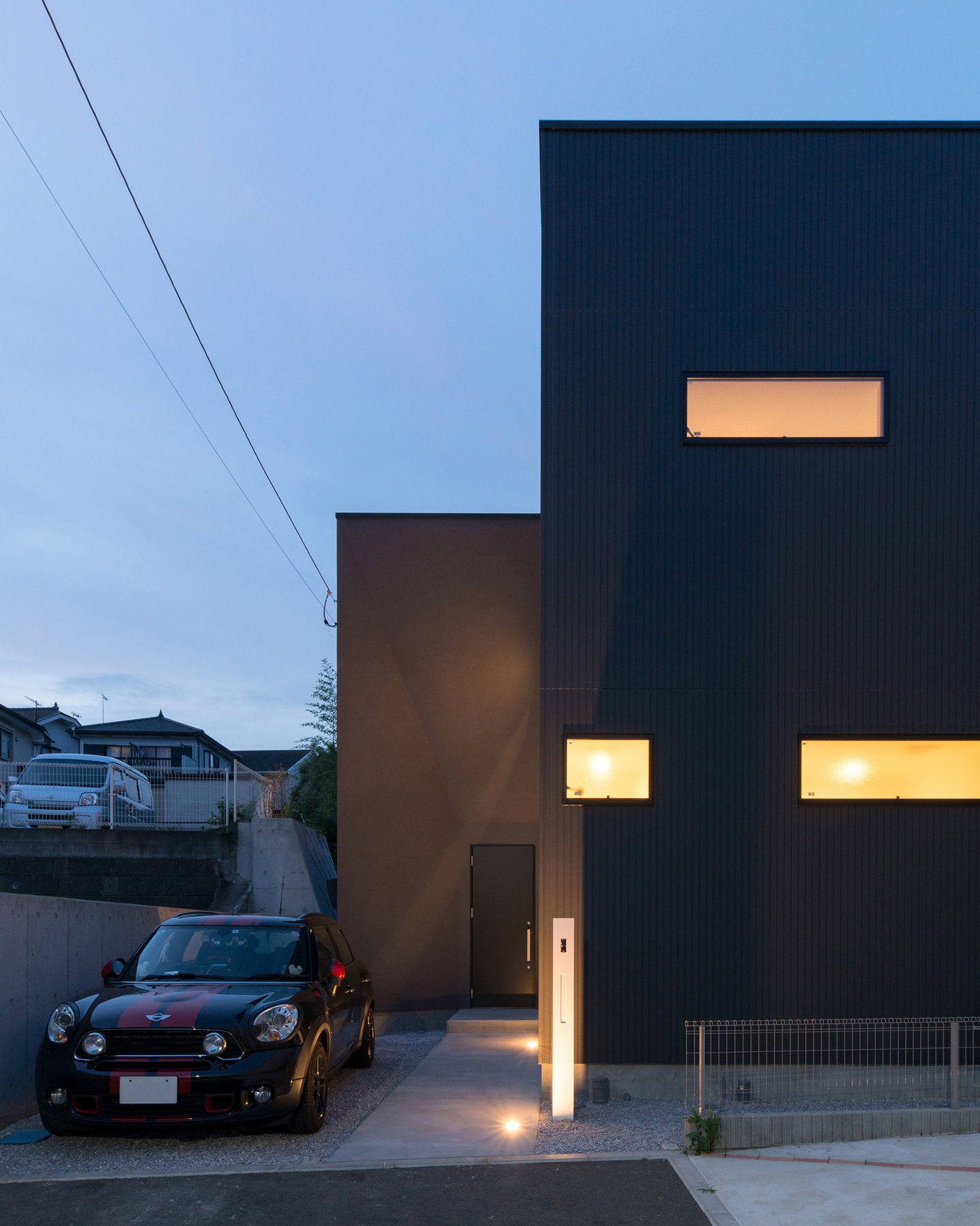 注文住宅・デザイン住宅建築実例_外観 注文住宅・デザイン住宅建築実例_『CASE558 路地と桟（かけはし）の家』_外観