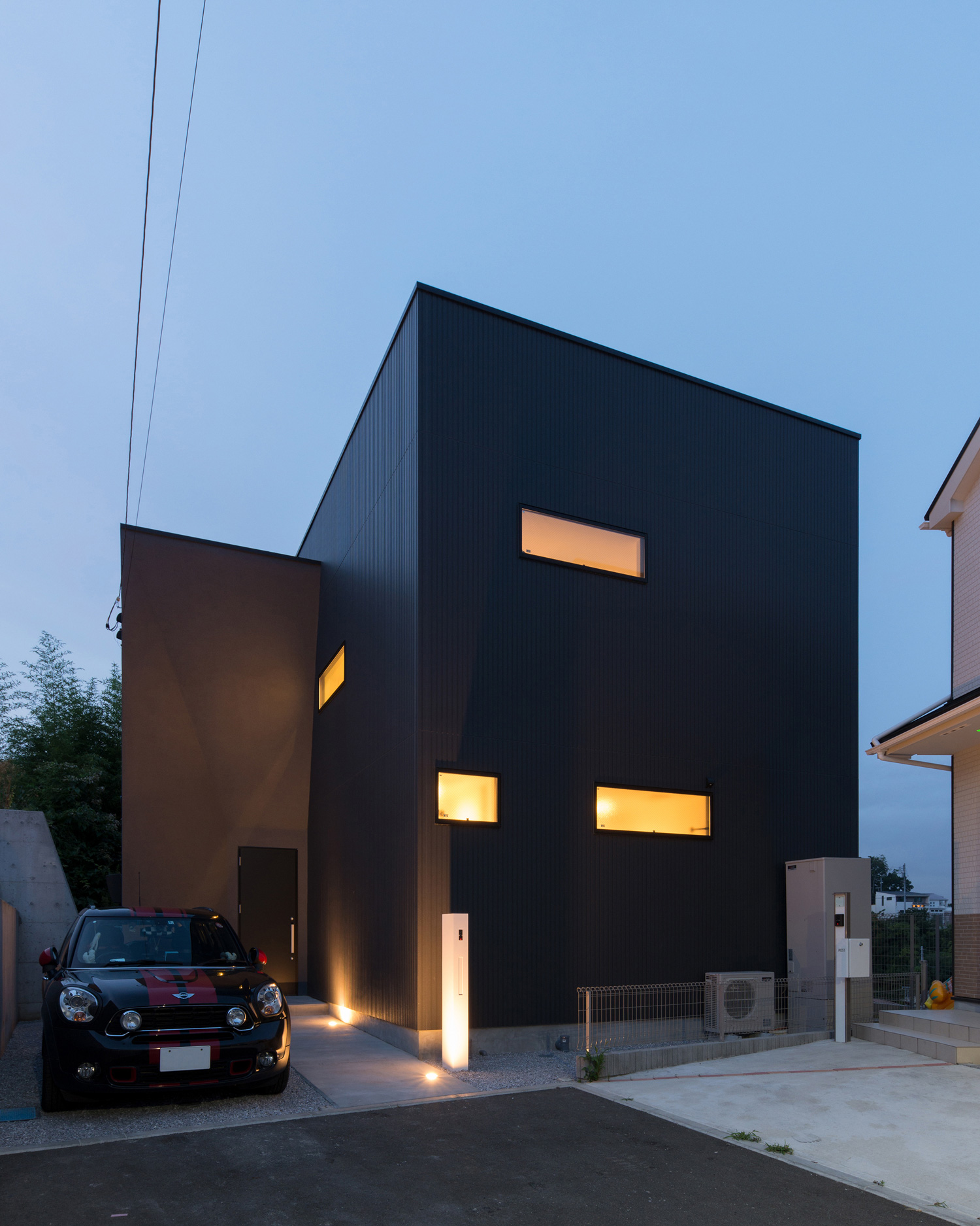 注文住宅・デザイン住宅建築実例_外観 注文住宅・デザイン住宅建築実例_『CASE558 路地と桟（かけはし）の家』_外観