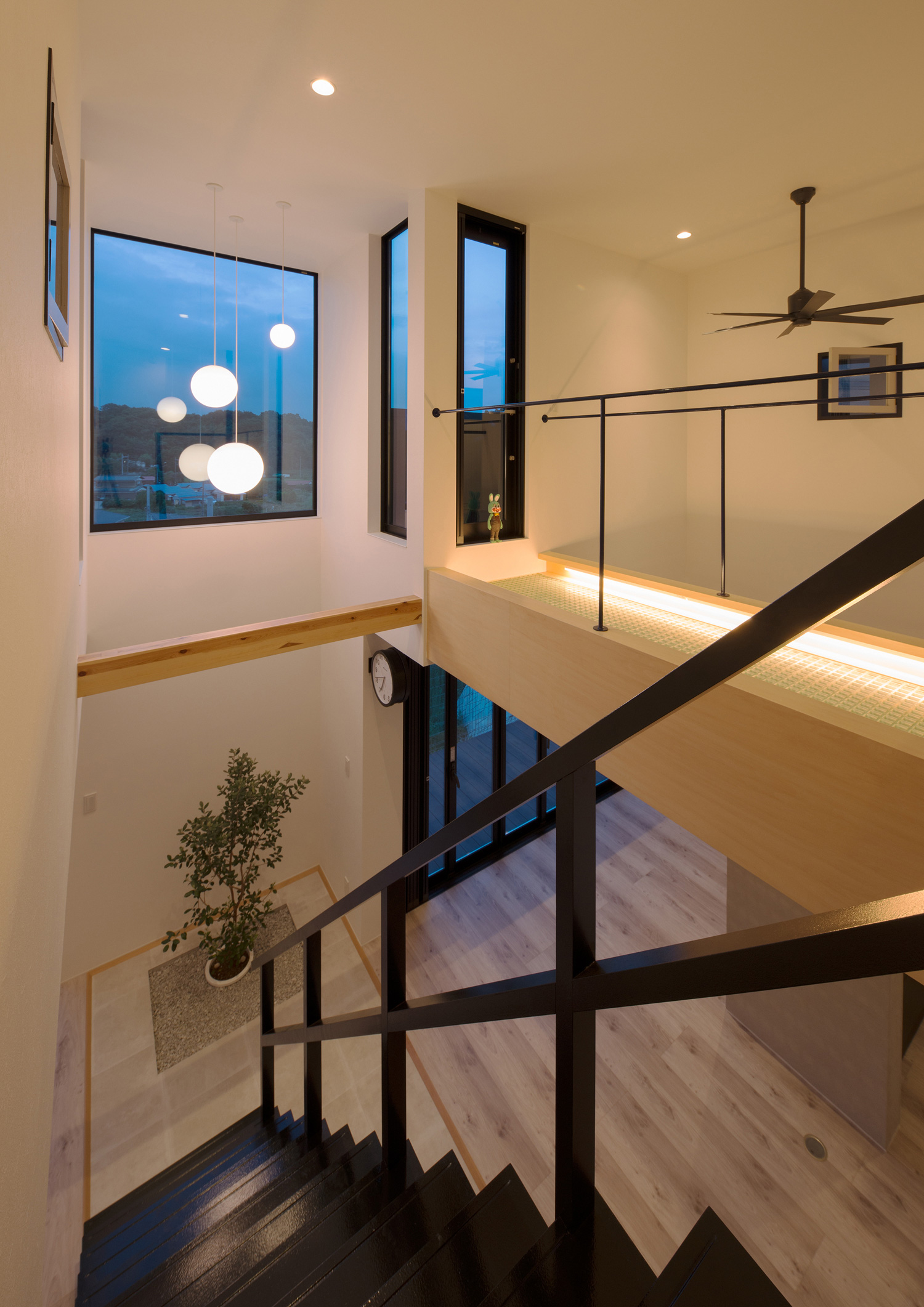 注文住宅・デザイン住宅建築実例_LDK 注文住宅・デザイン住宅建築実例_『CASE558 路地と桟（かけはし）の家』_LDK