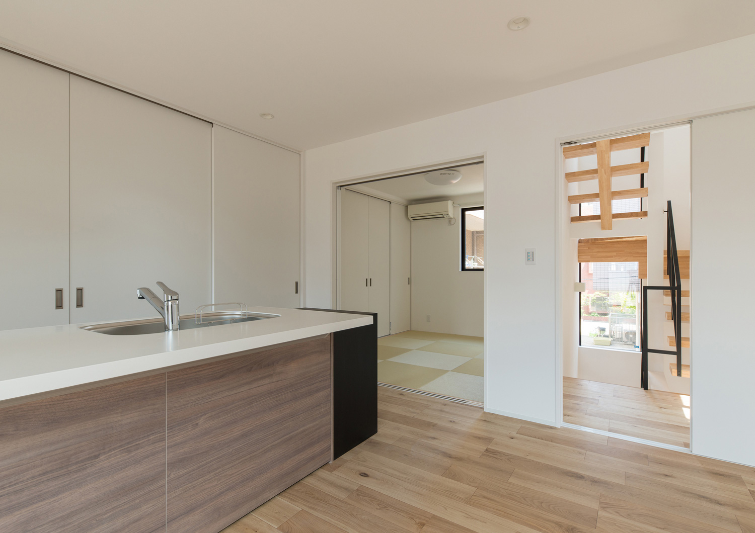 注文住宅・デザイン住宅建築実例_LDK 注文住宅・デザイン住宅建築実例_『CASE559 Green Box House』_LDK