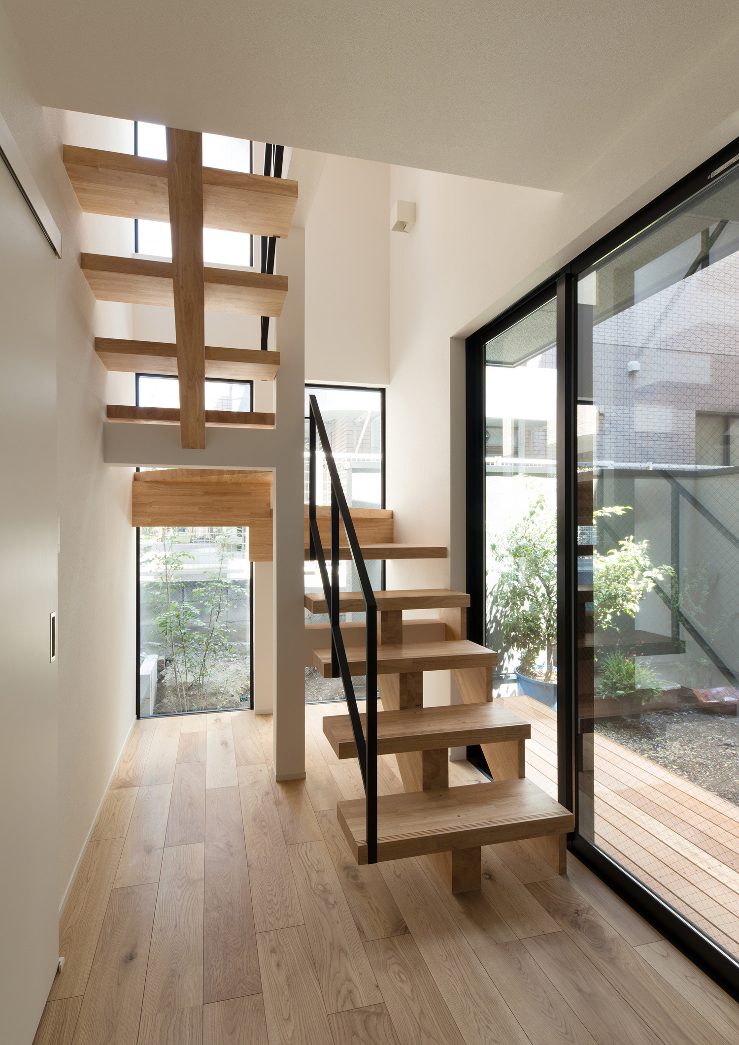 注文住宅・デザイン住宅建築実例_階段 注文住宅・デザイン住宅建築実例_『CASE559 Green Box House』_階段