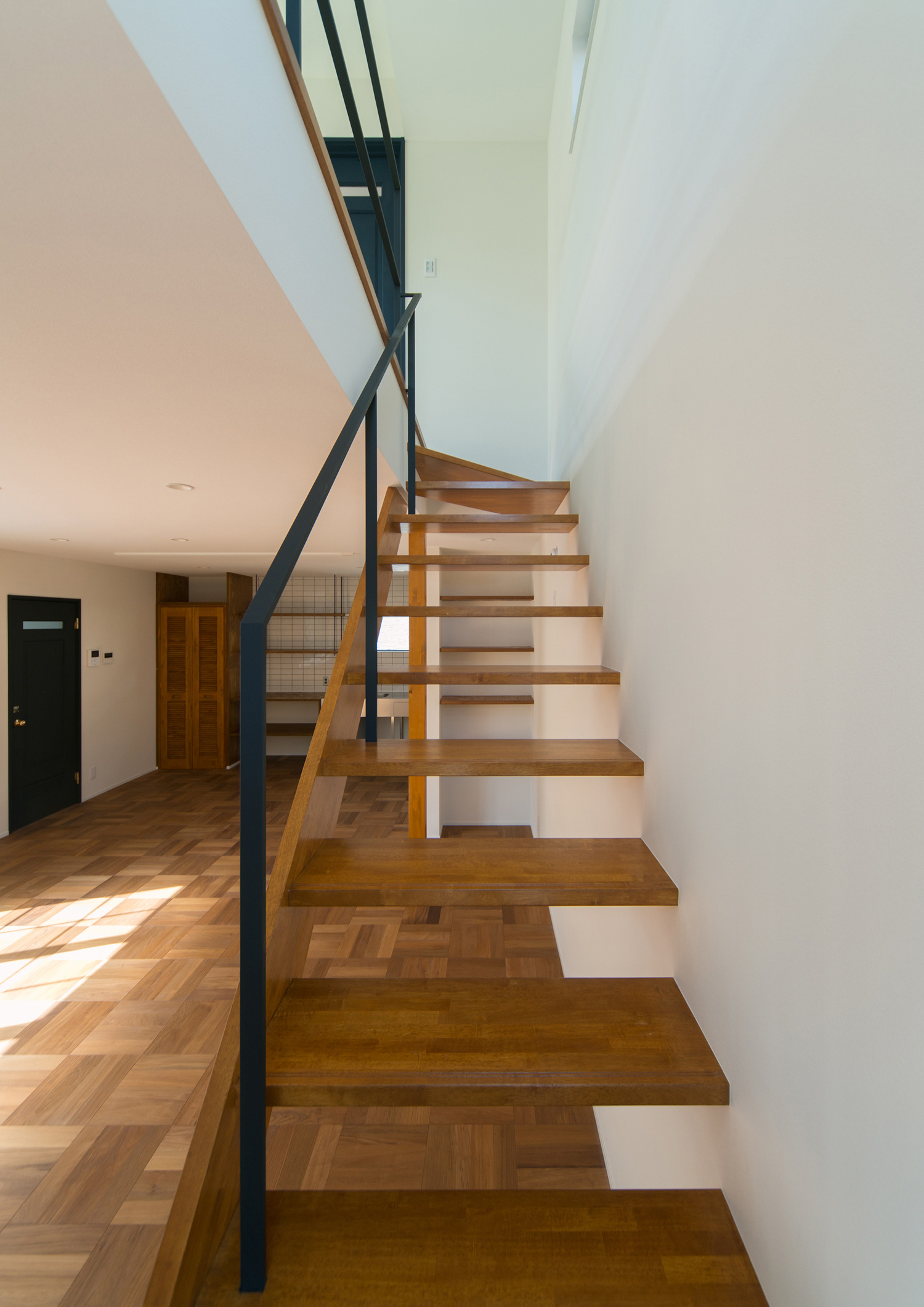 注文住宅・デザイン住宅建築実例_階段 注文住宅・デザイン住宅建築実例_『CASE568 pacific house』_階段