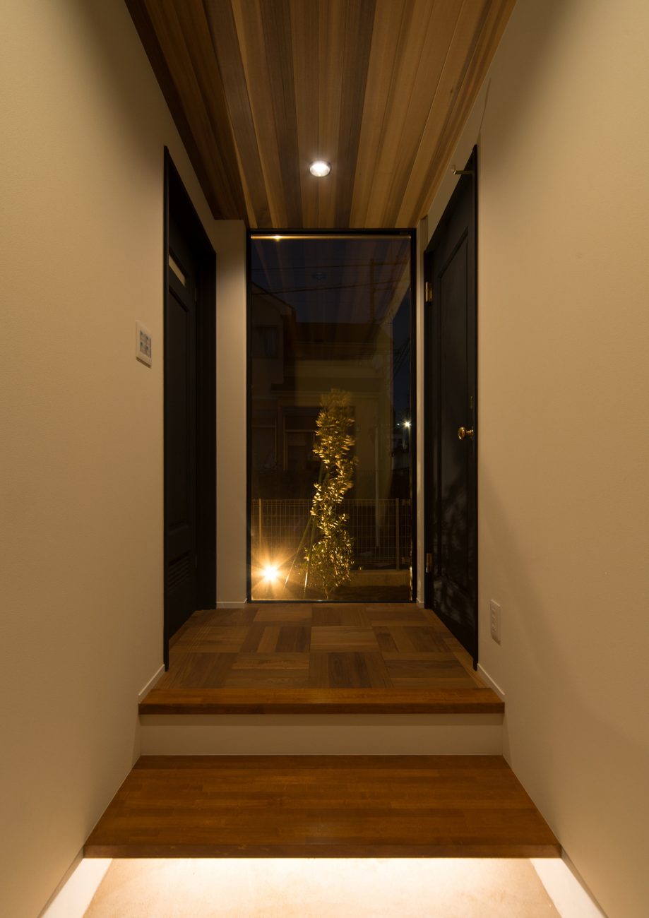 注文住宅・デザイン住宅建築実例_玄関 注文住宅・デザイン住宅建築実例_『CASE568 pacific house』_玄関