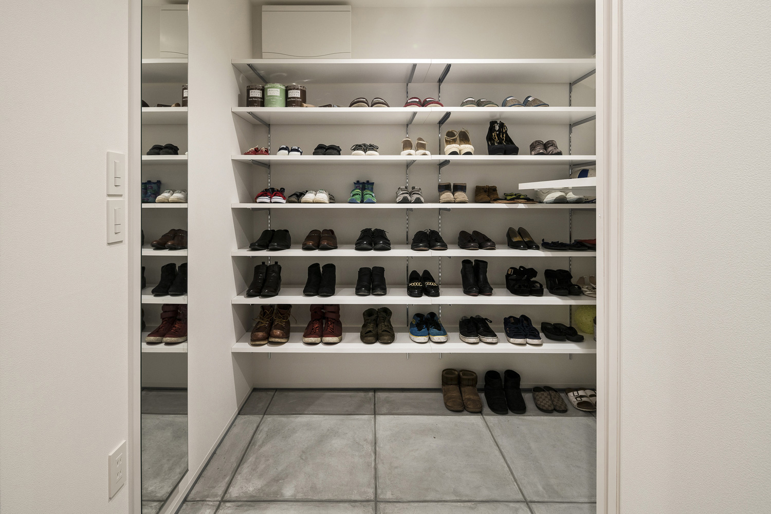 注文住宅・デザイン住宅建築実例_玄関 注文住宅・デザイン住宅建築実例_『CASE569 tone』_玄関