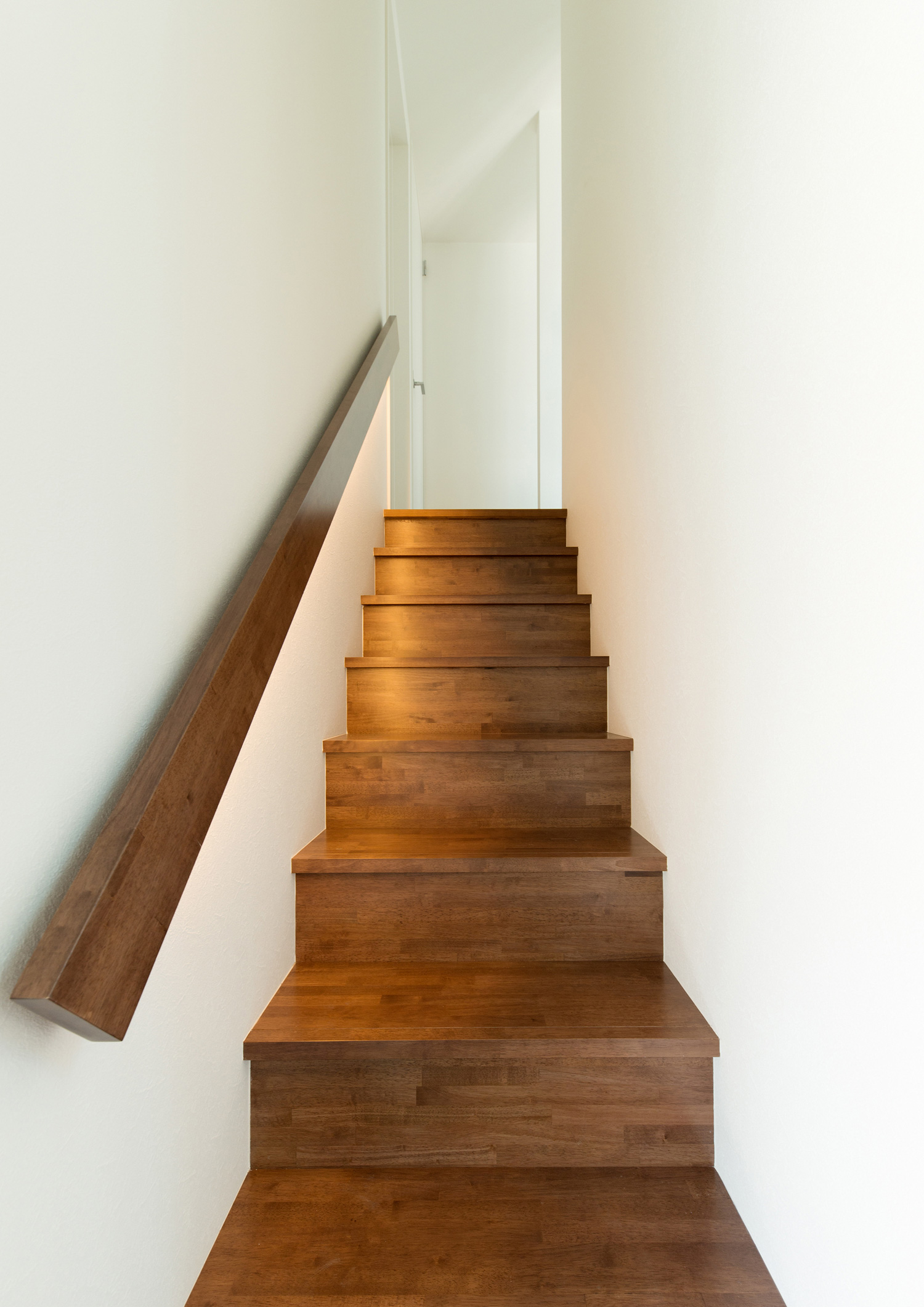 注文住宅・デザイン住宅建築実例_階段 注文住宅・デザイン住宅建築実例_『CASE572 織地の家』_階段