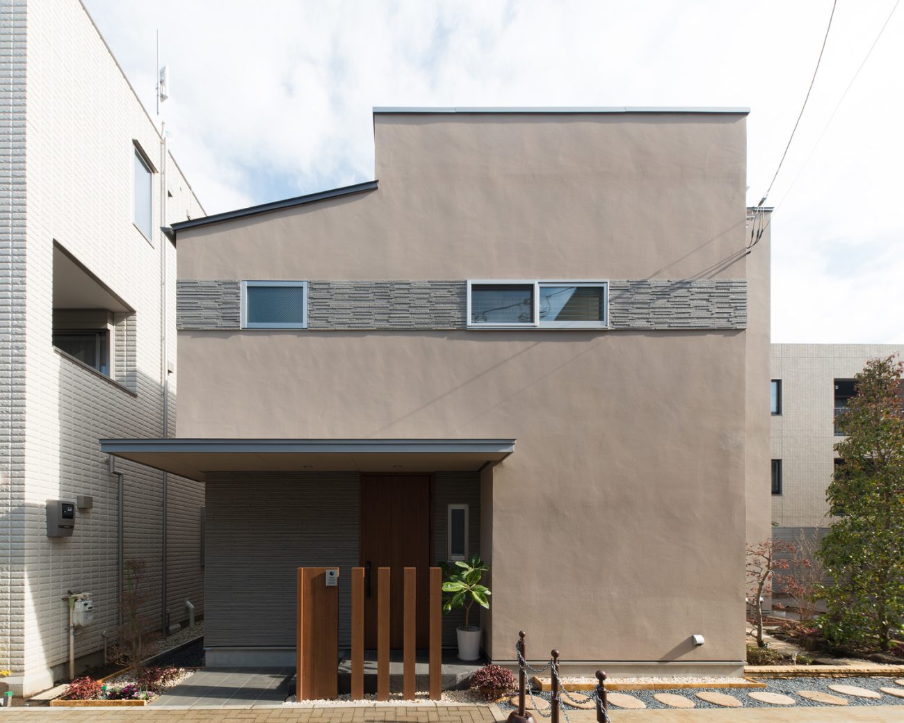 デザイン住宅建築実例_外観・注文住宅『CASE608 和みの住処』の建築実例・施⼯例の写真・建物外観全体 注文住宅・デザイン住宅建築実例_『CASE608 和みの住処』_外観