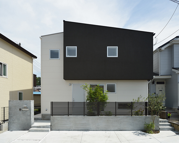 デザイン住宅建築実例_外観・注文住宅『CASE332 透る家』の建築実例・施⼯例の写真・建物外観全体